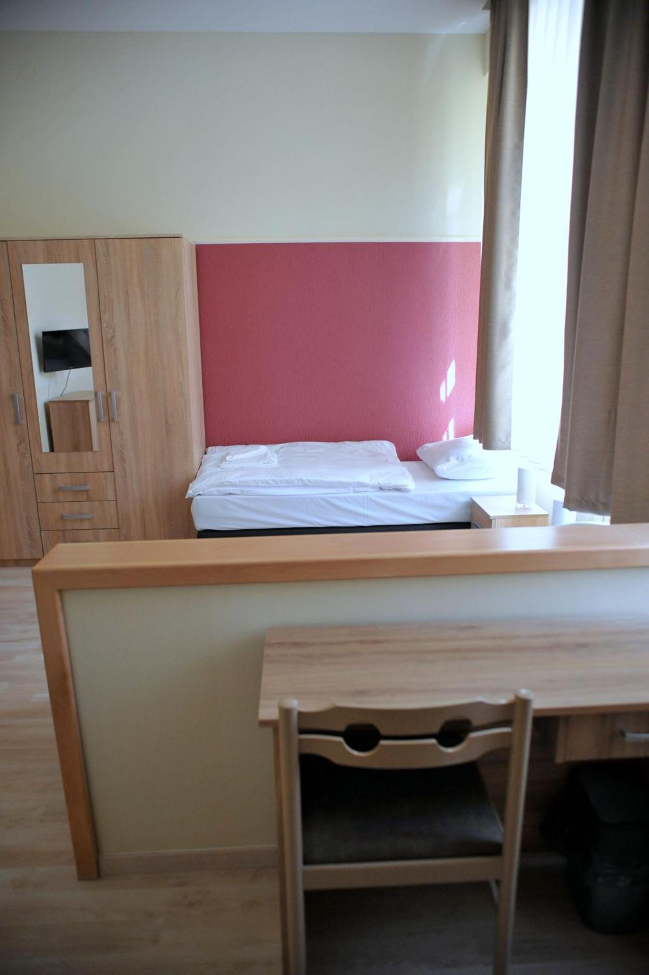 Piros Arany Panzió Kalocsa