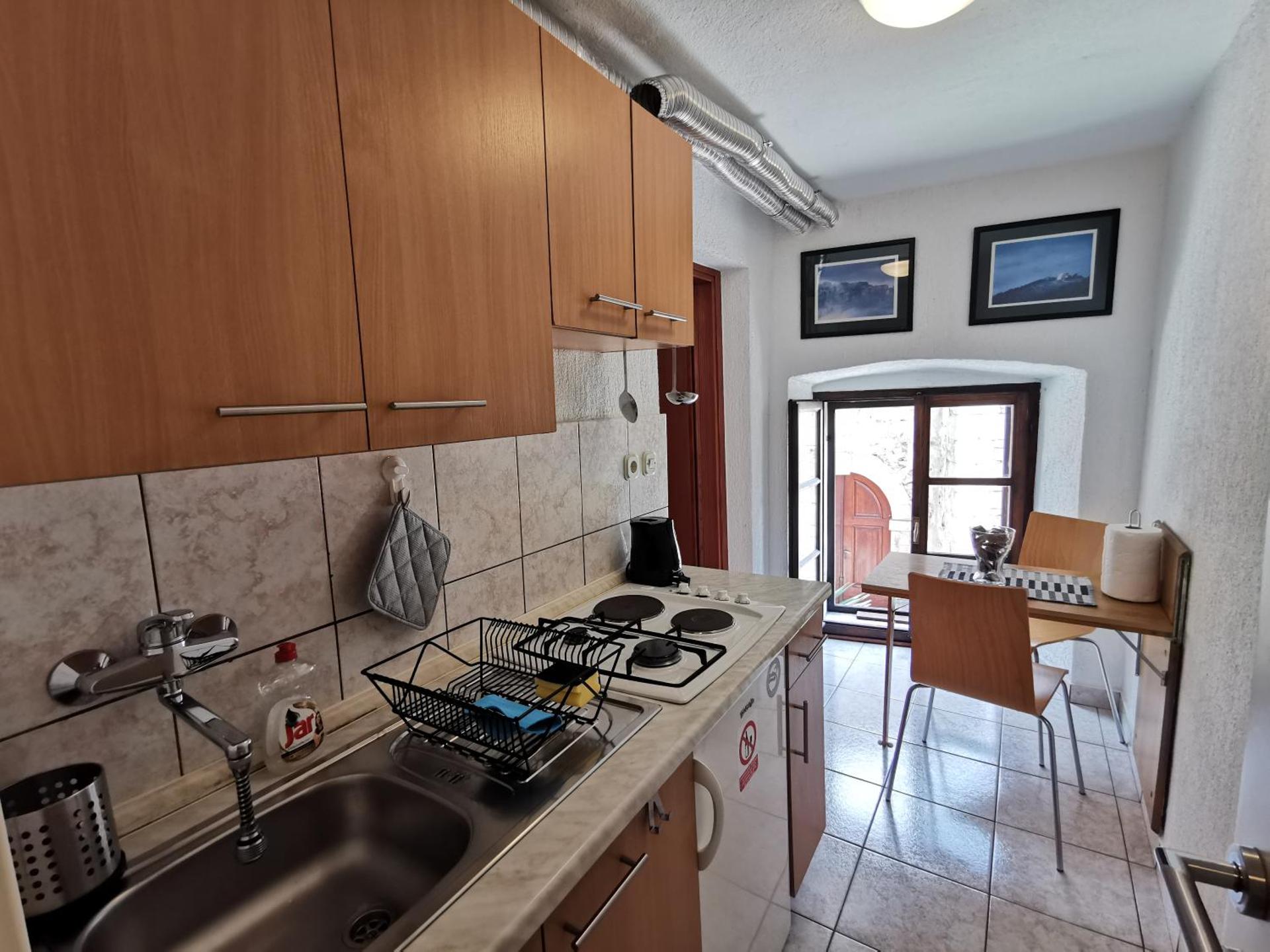 Kitchen or kitchenette