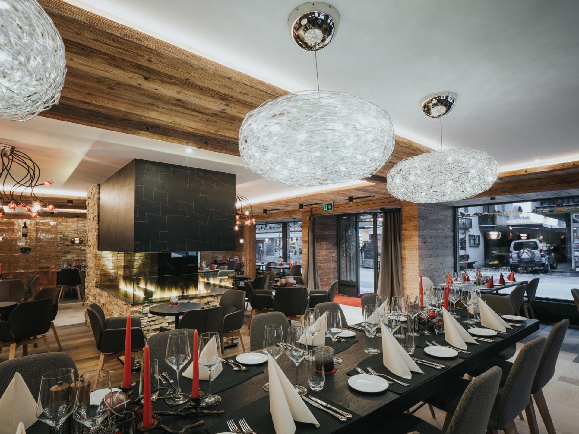 Restaurant/places to eat