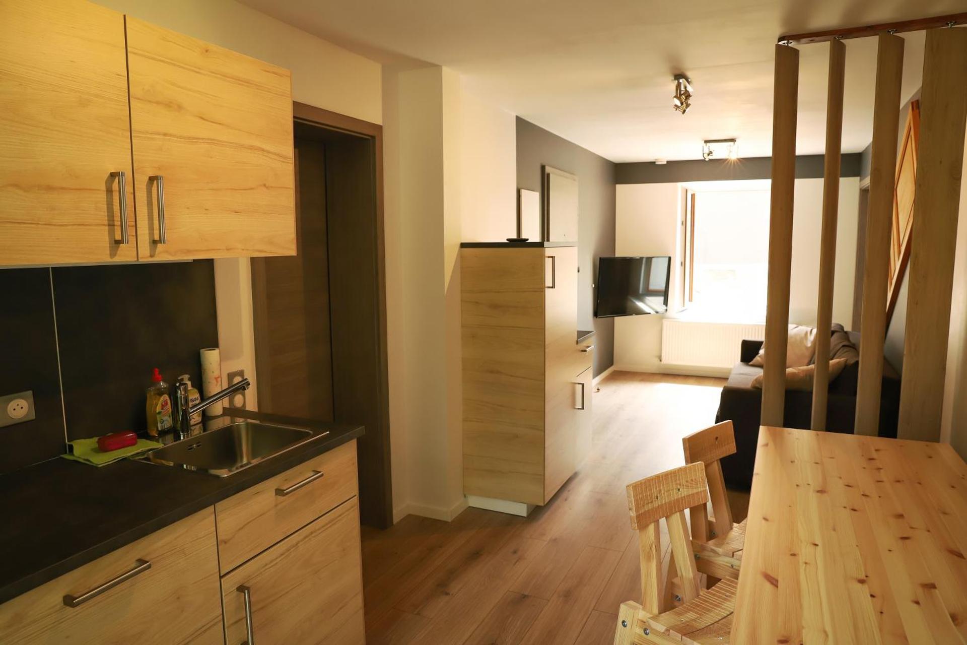 Kitchen or kitchenette