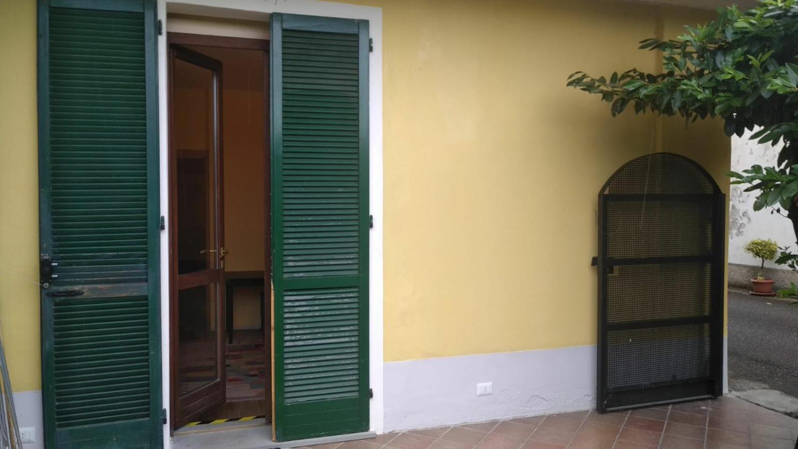 Double or Twin Room with Shared Bathroom