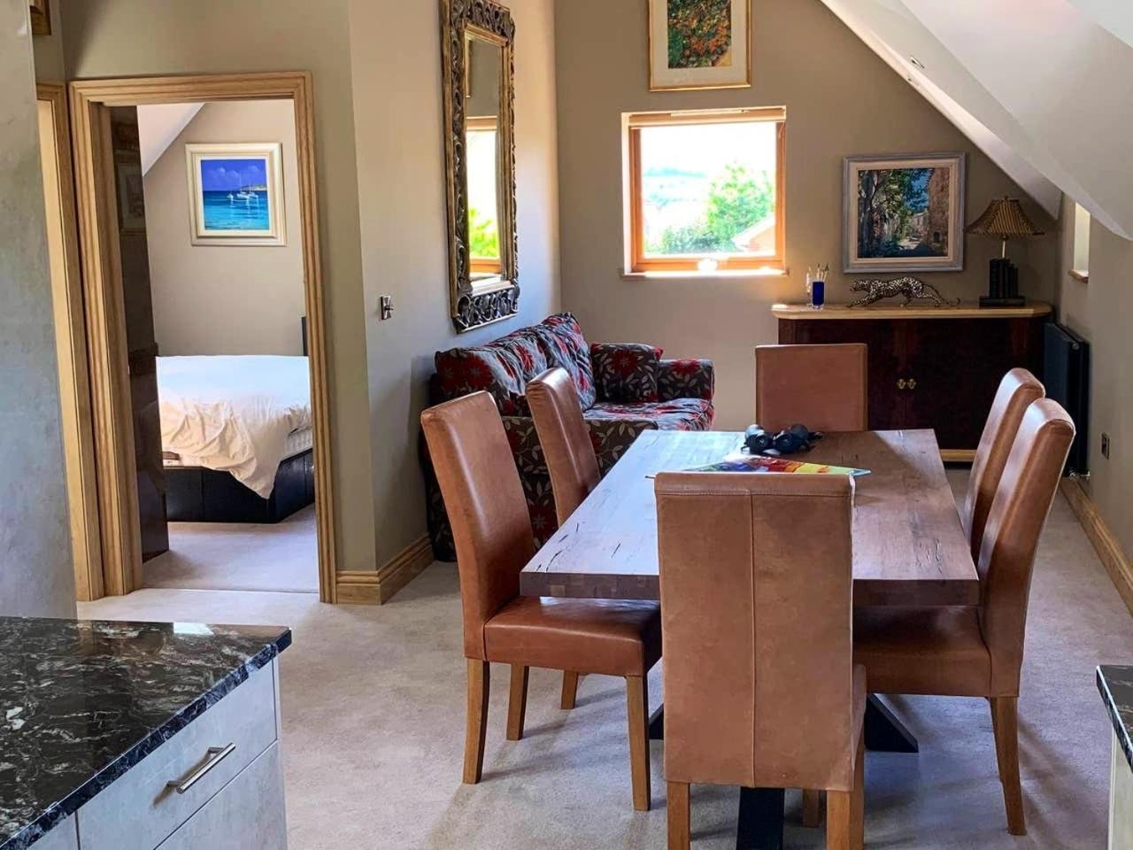 Luxurious private coach house