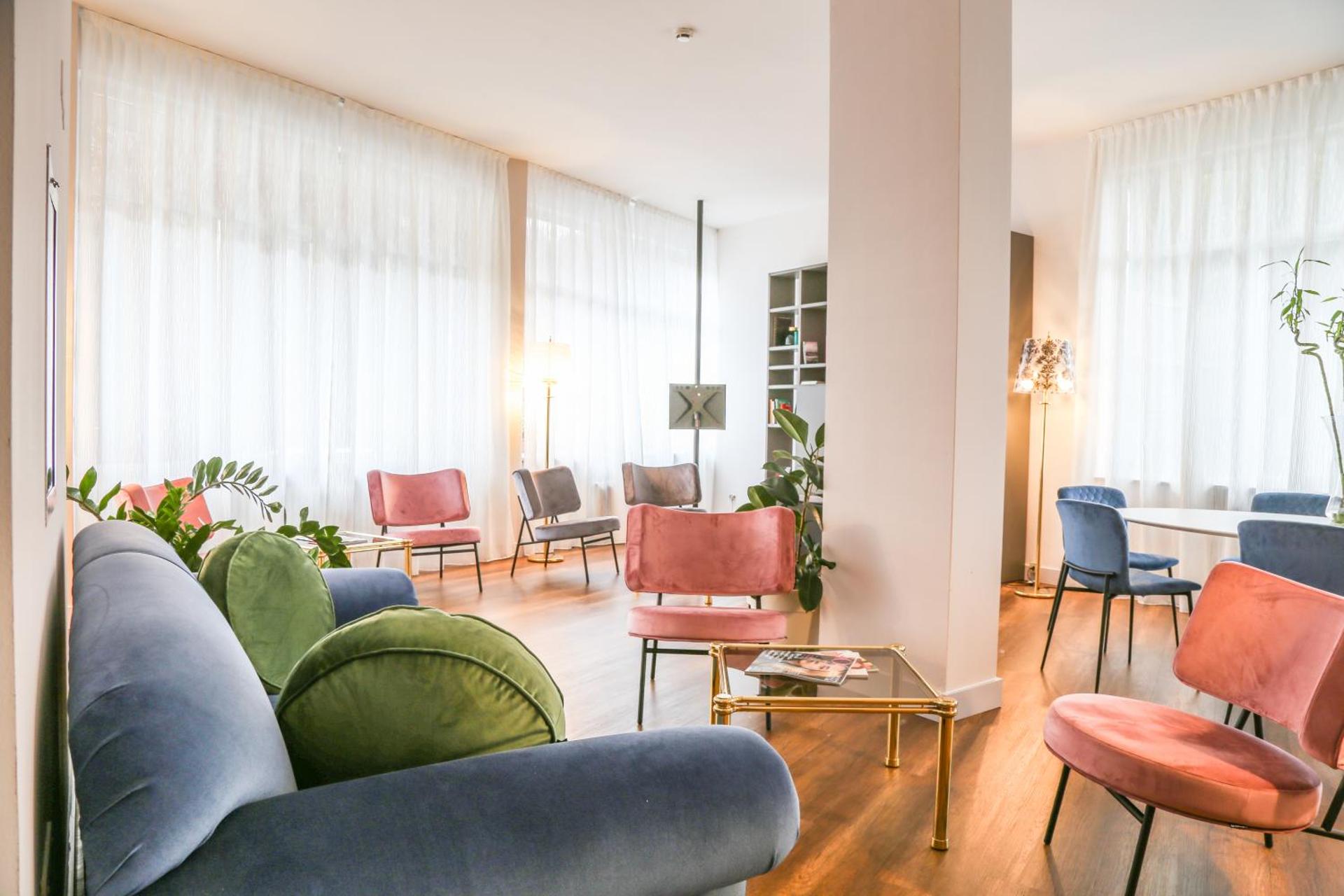 Communal lounge/ TV room