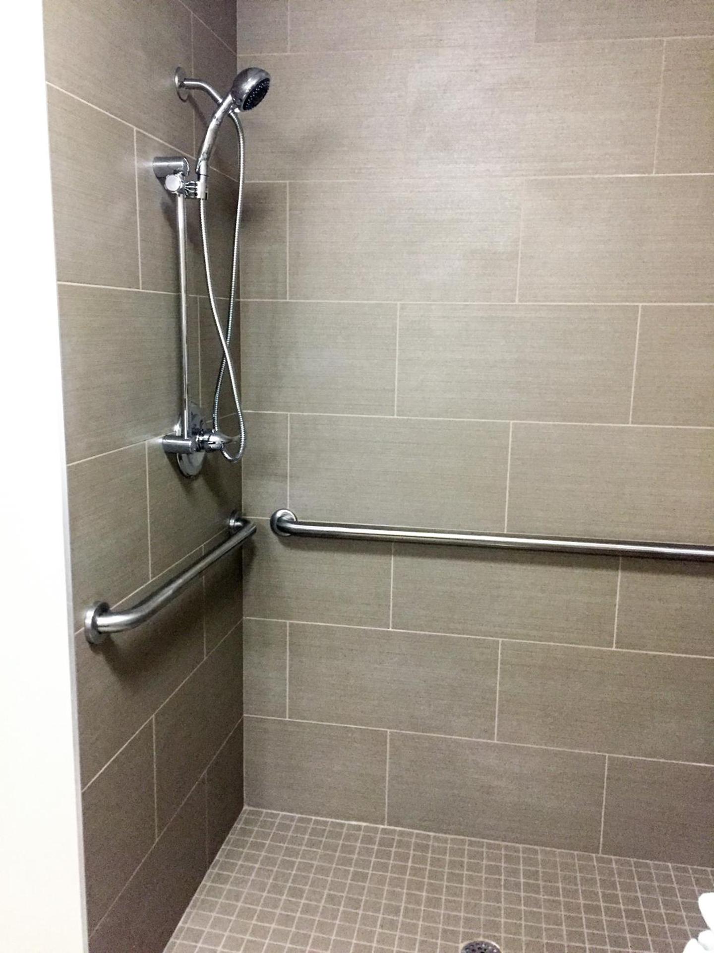 King Suite - Disability Access/Non-Smoking