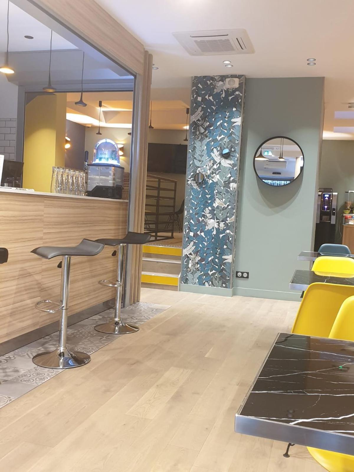 Hotel PARIS GAMBETTA- PANAMHOTEL-PERE LACHAISE