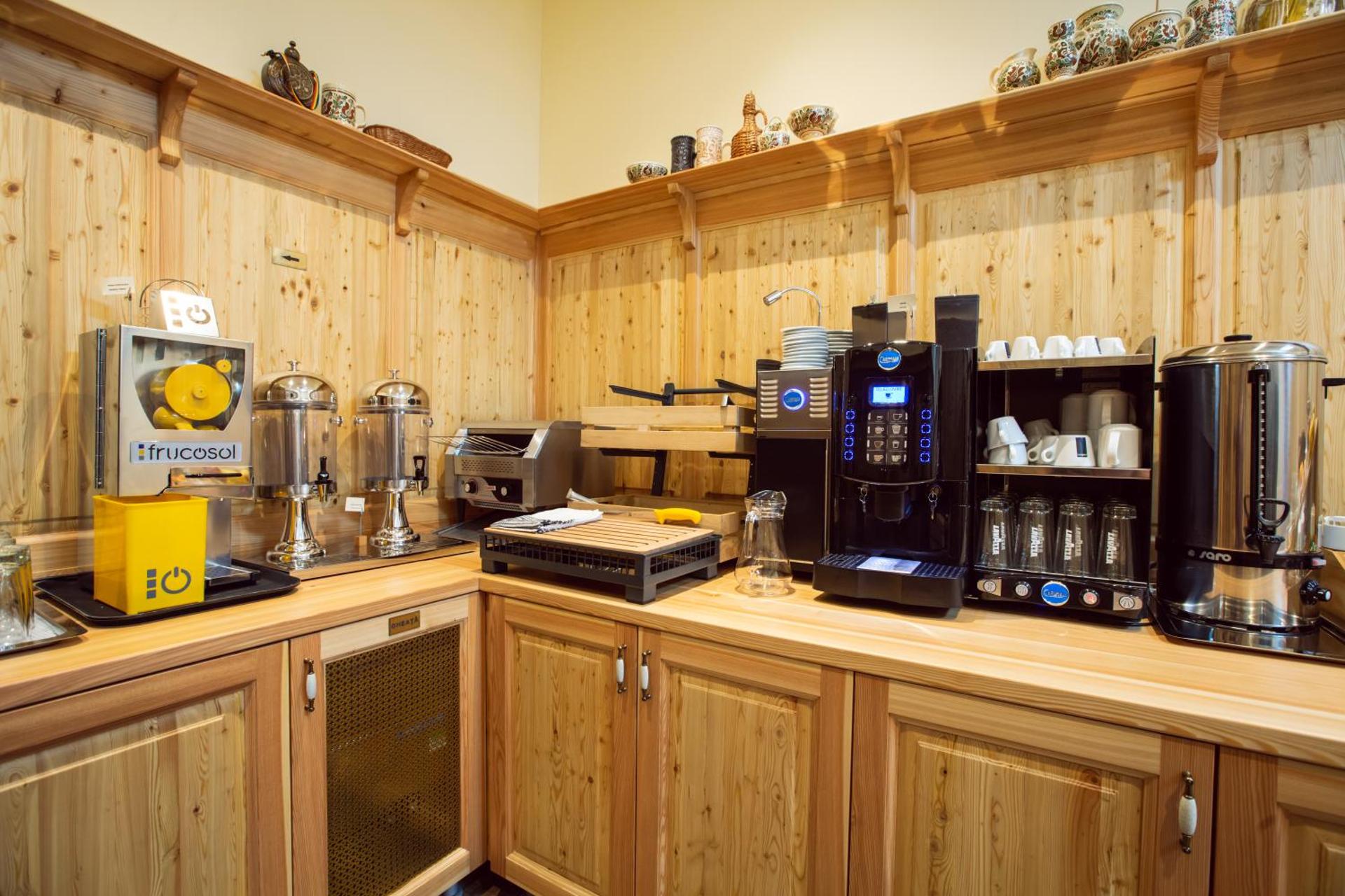 Coffee/tea facilities