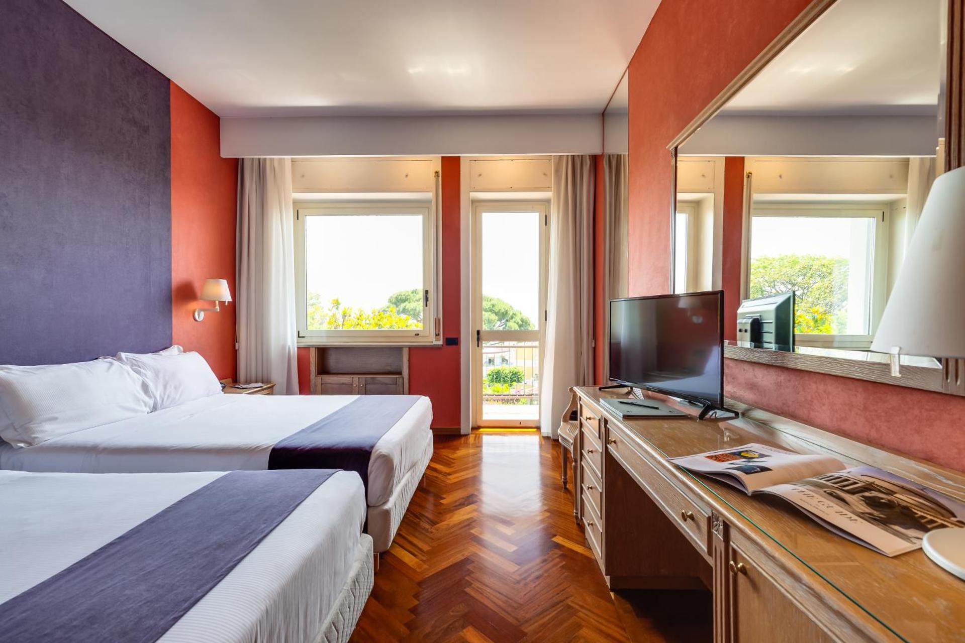 Executive Double or Twin Room with Balcony