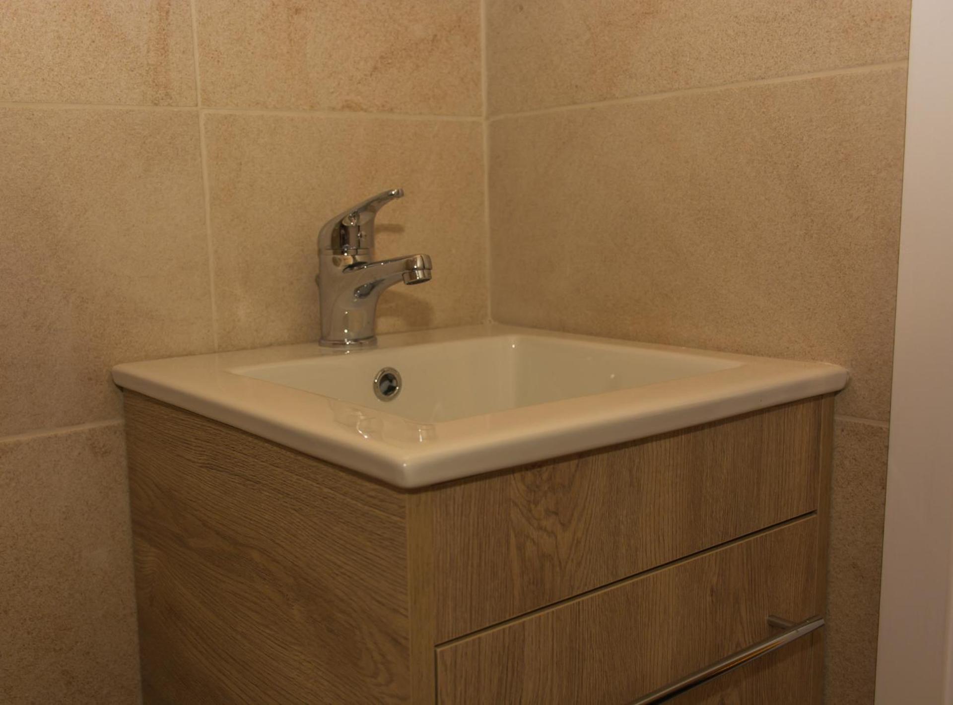 Central Luxury Studio