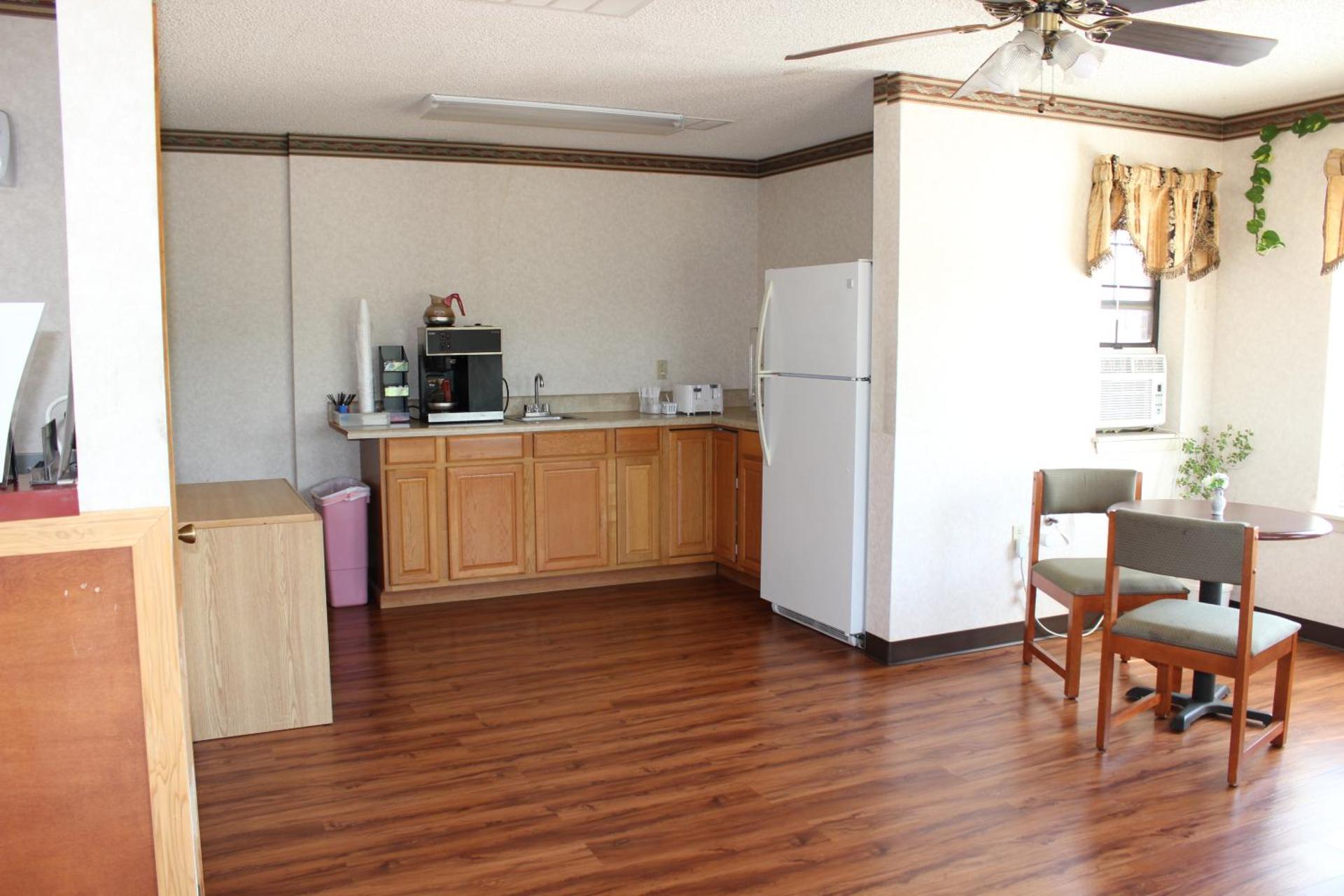 Communal lounge/ TV room