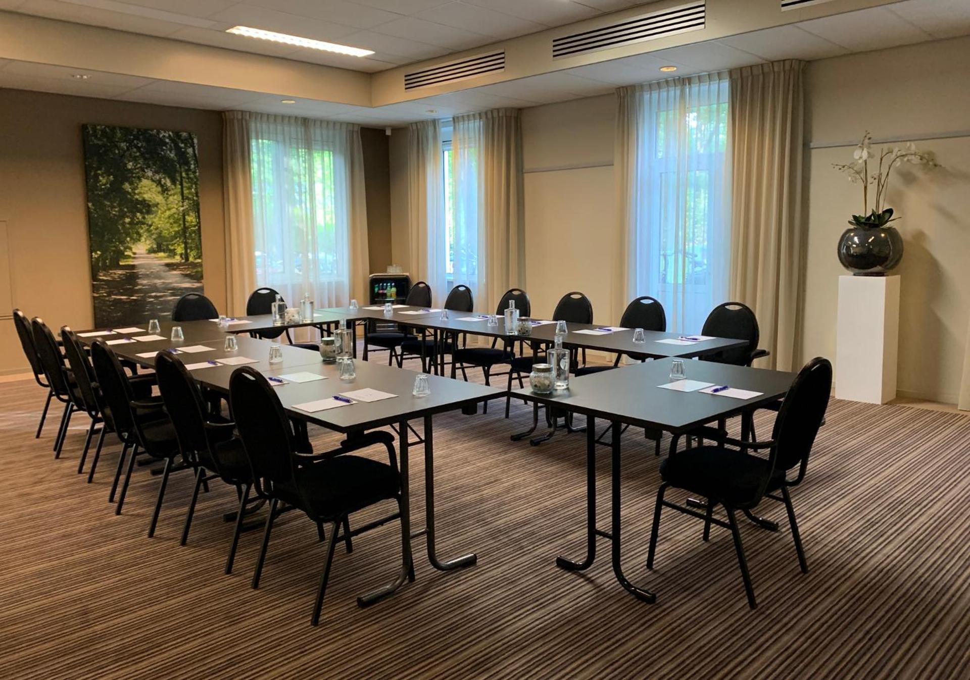 Meeting/conference room
