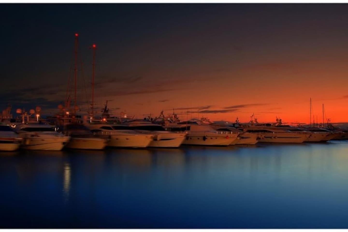 SEASIDE SUNSET WALKS