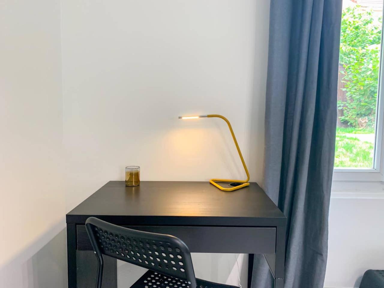 Joli studio avec jardin - Gare RER C -proche PARIS