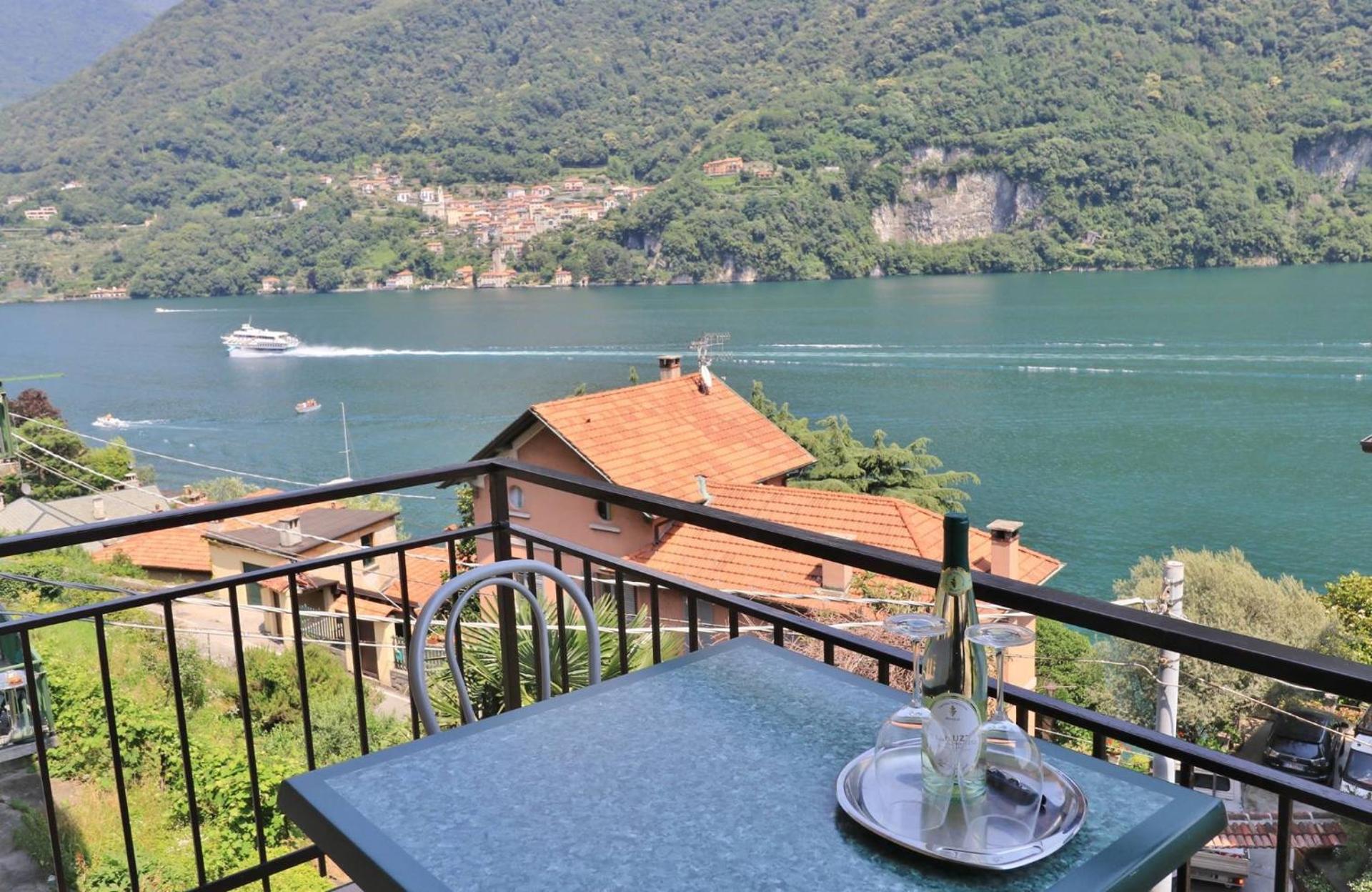 Appartamenti La Porta sul Lago