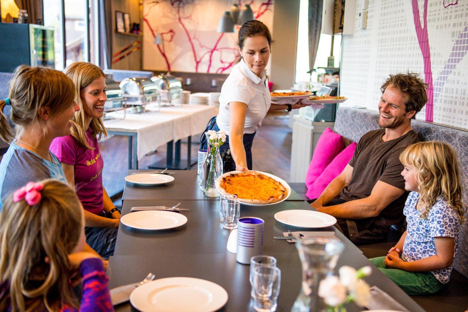 Restaurant/places to eat