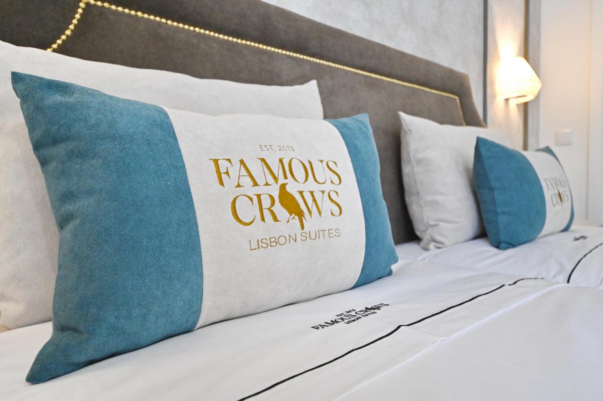 Famous Crows Lisbon Suites