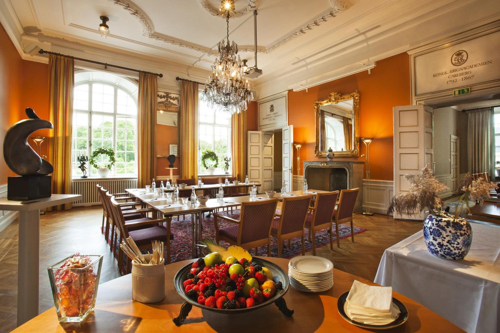 Meeting/conference room