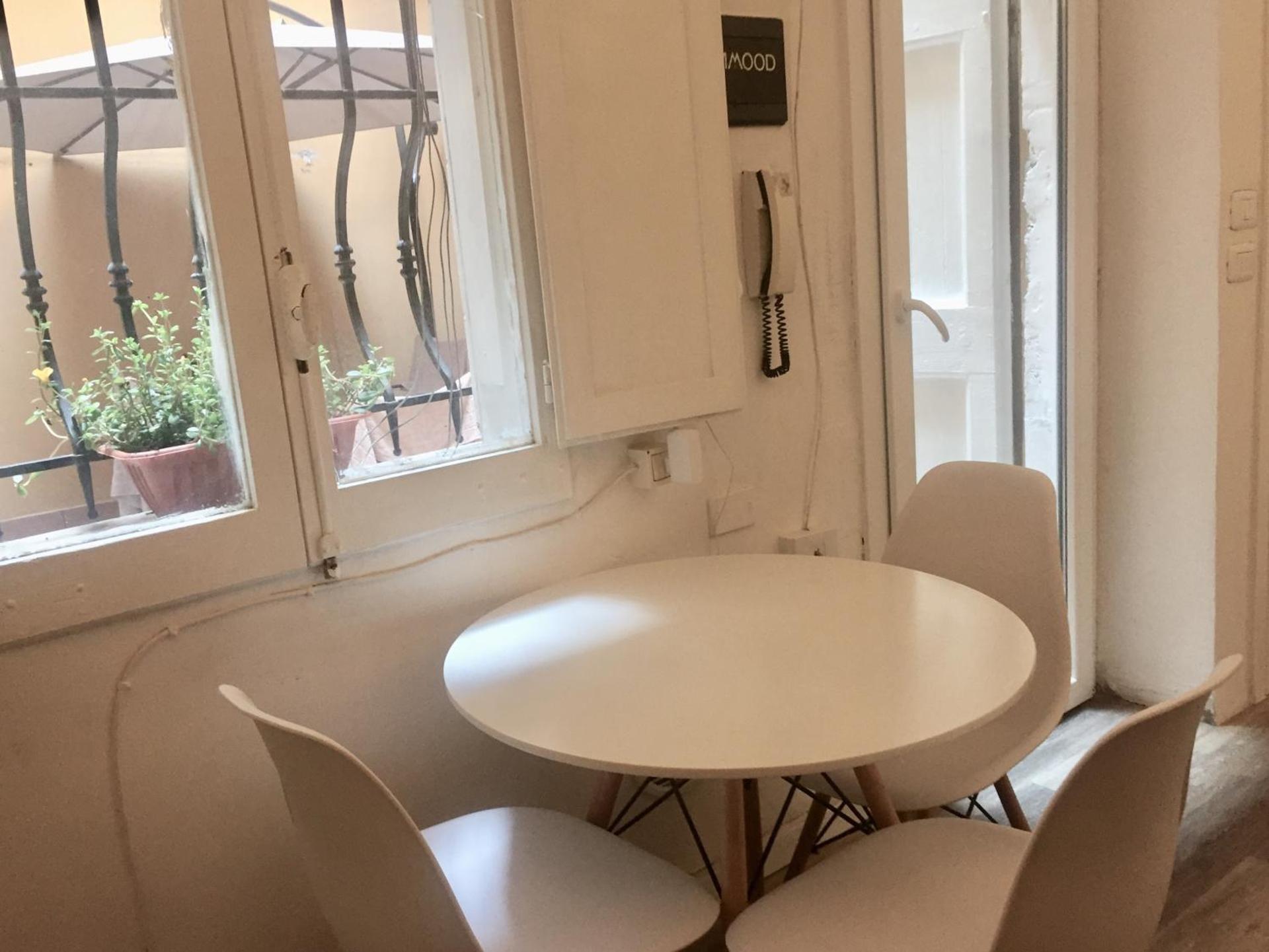 Portici di via Piella (monolocale)