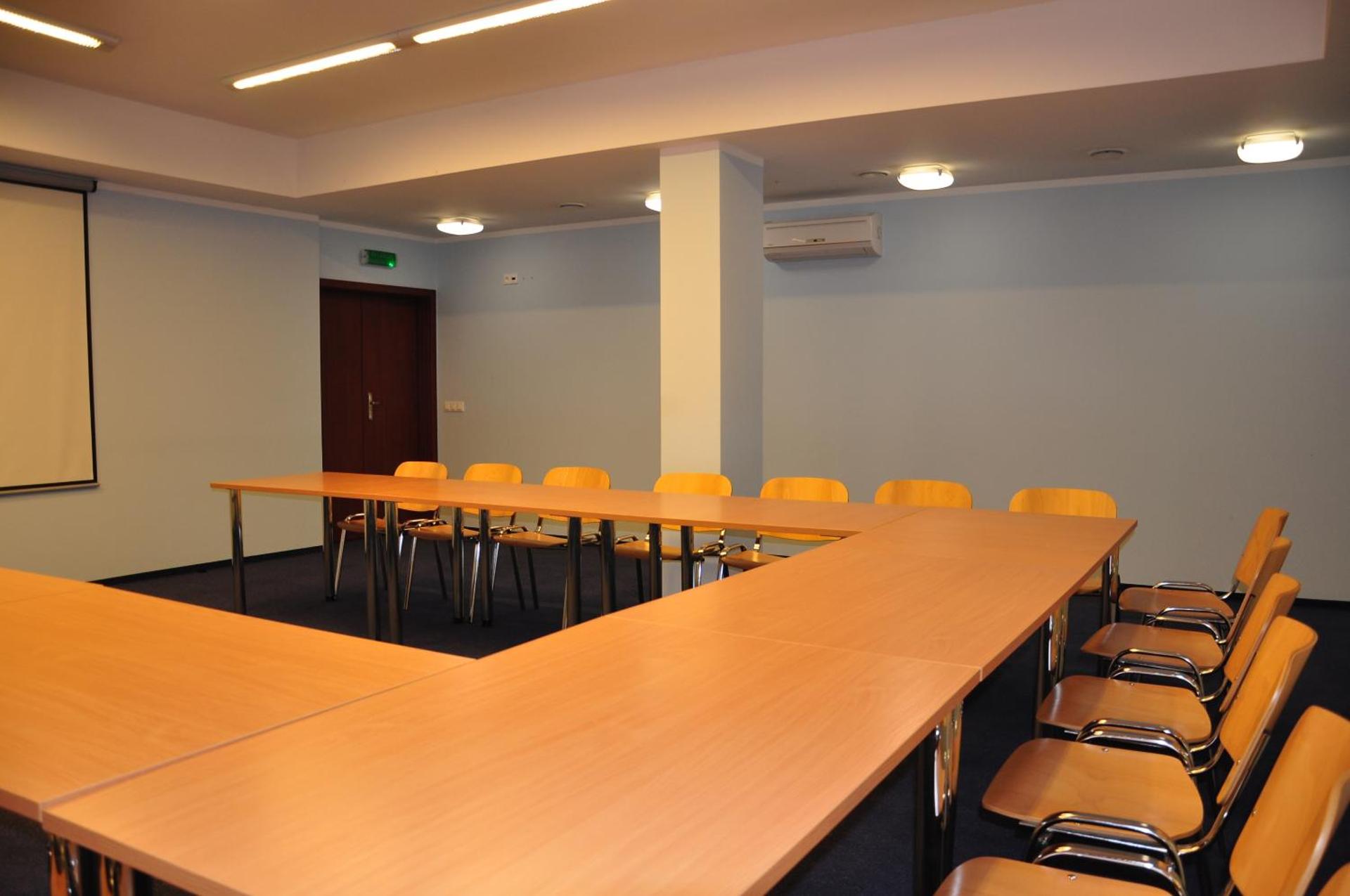 Meeting/conference room