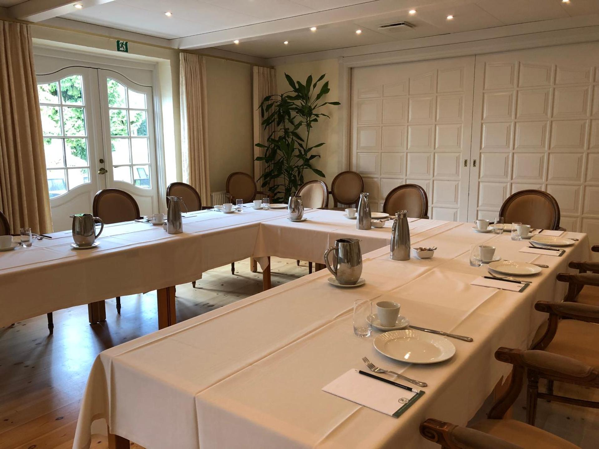 Meeting/conference room