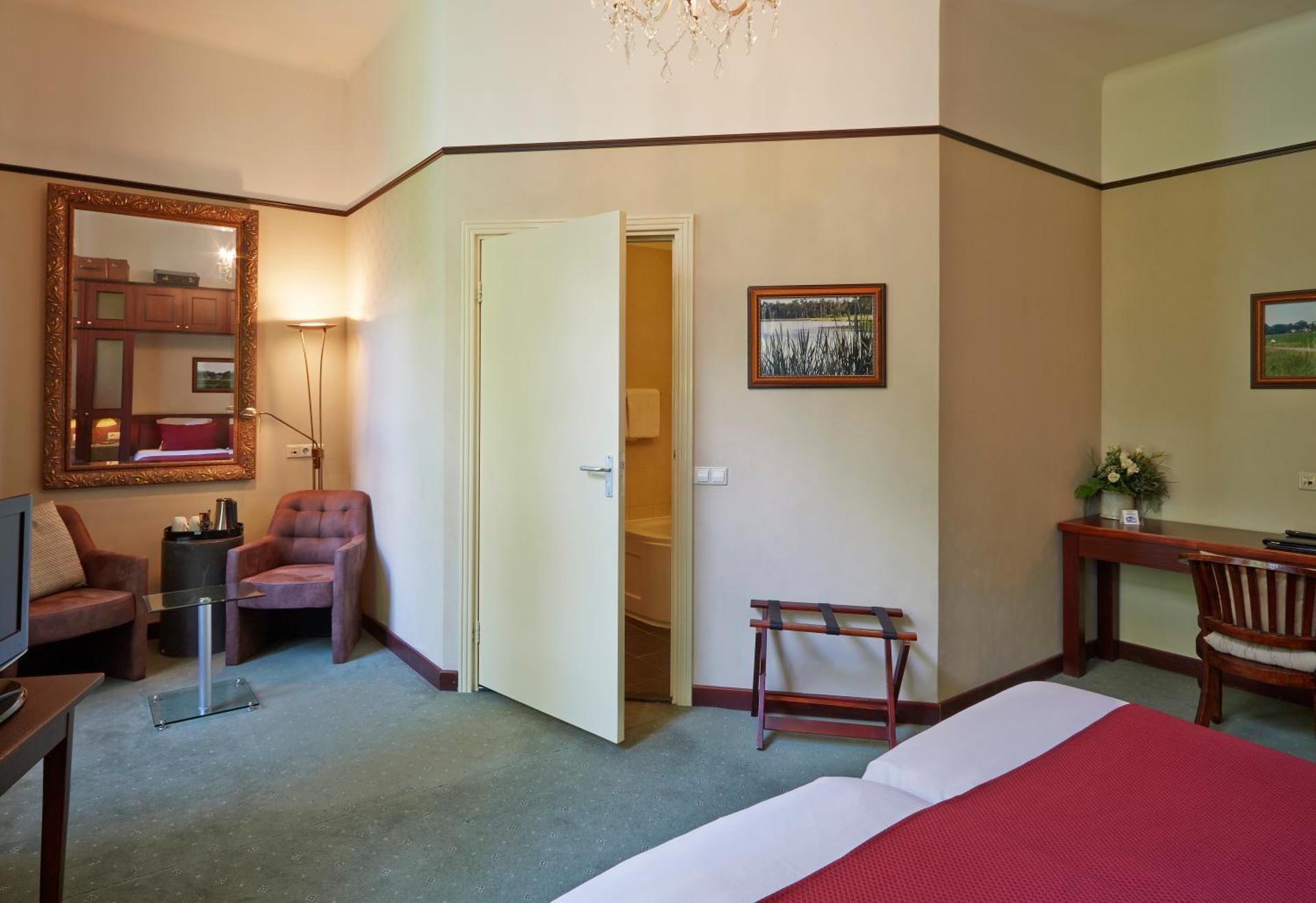 Photo of the whole room