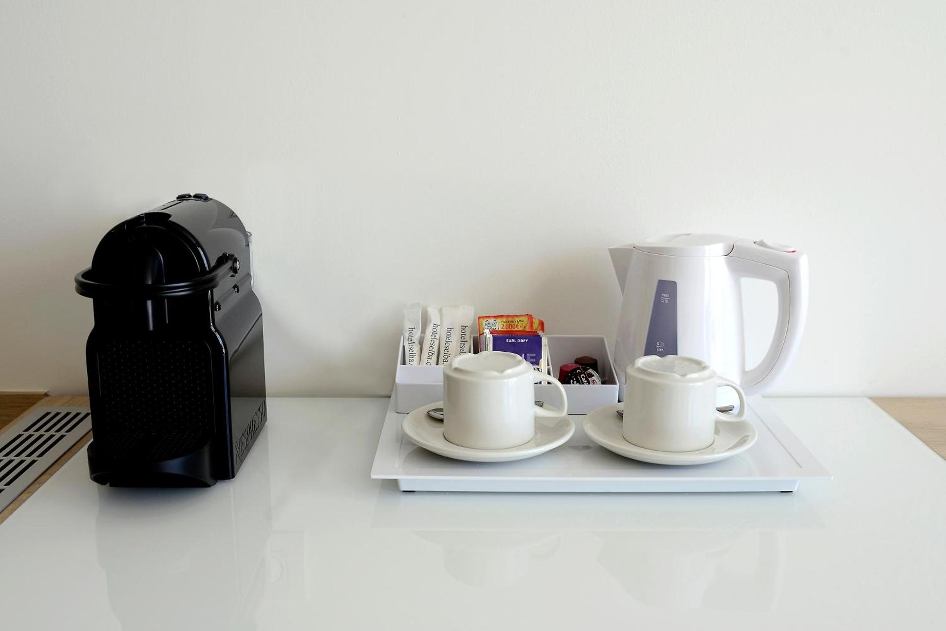 Coffee/tea facilities