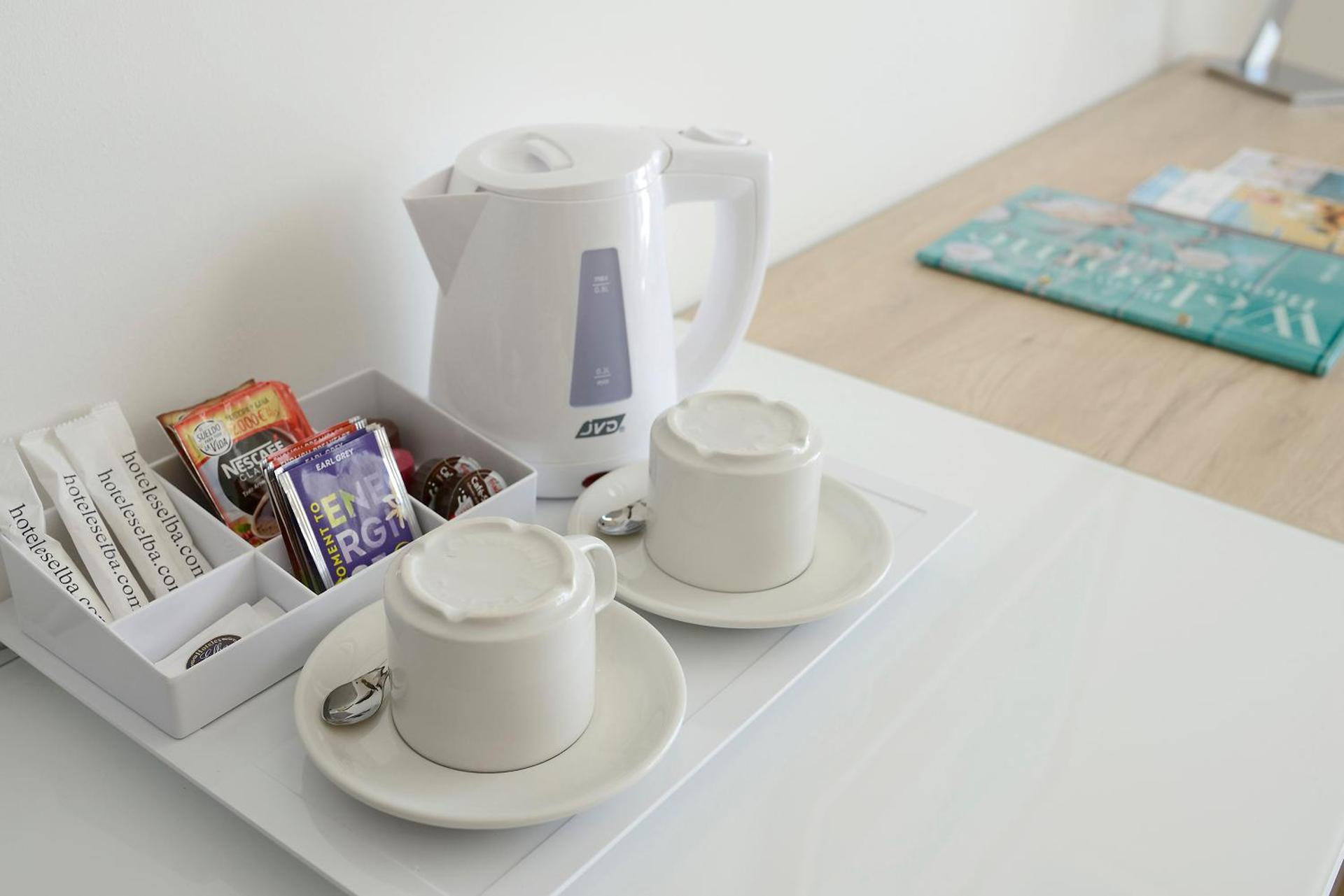 Coffee/tea facilities