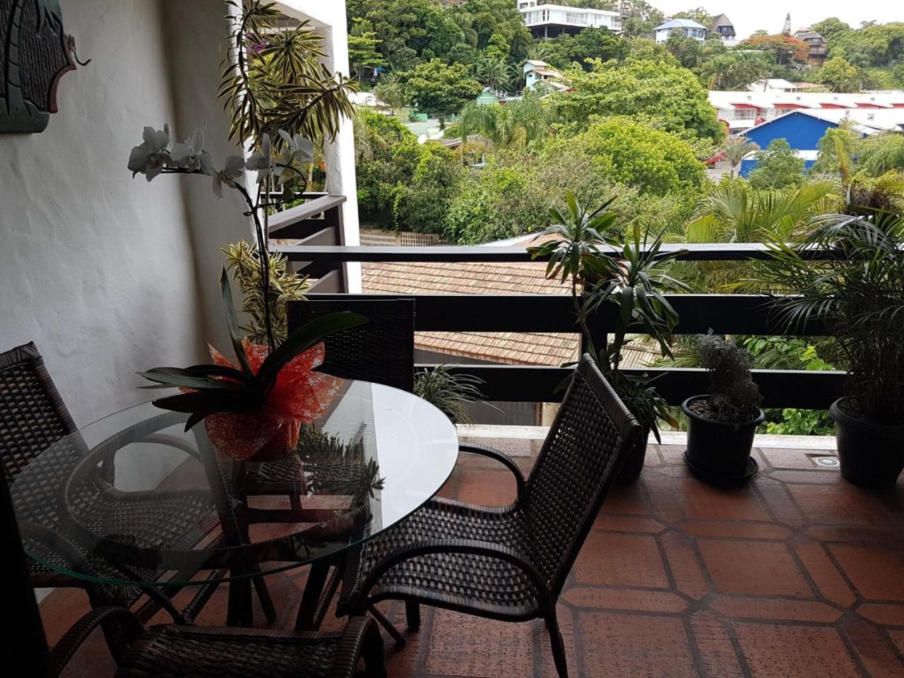 apartamento a 20 metros do mar bombinhas