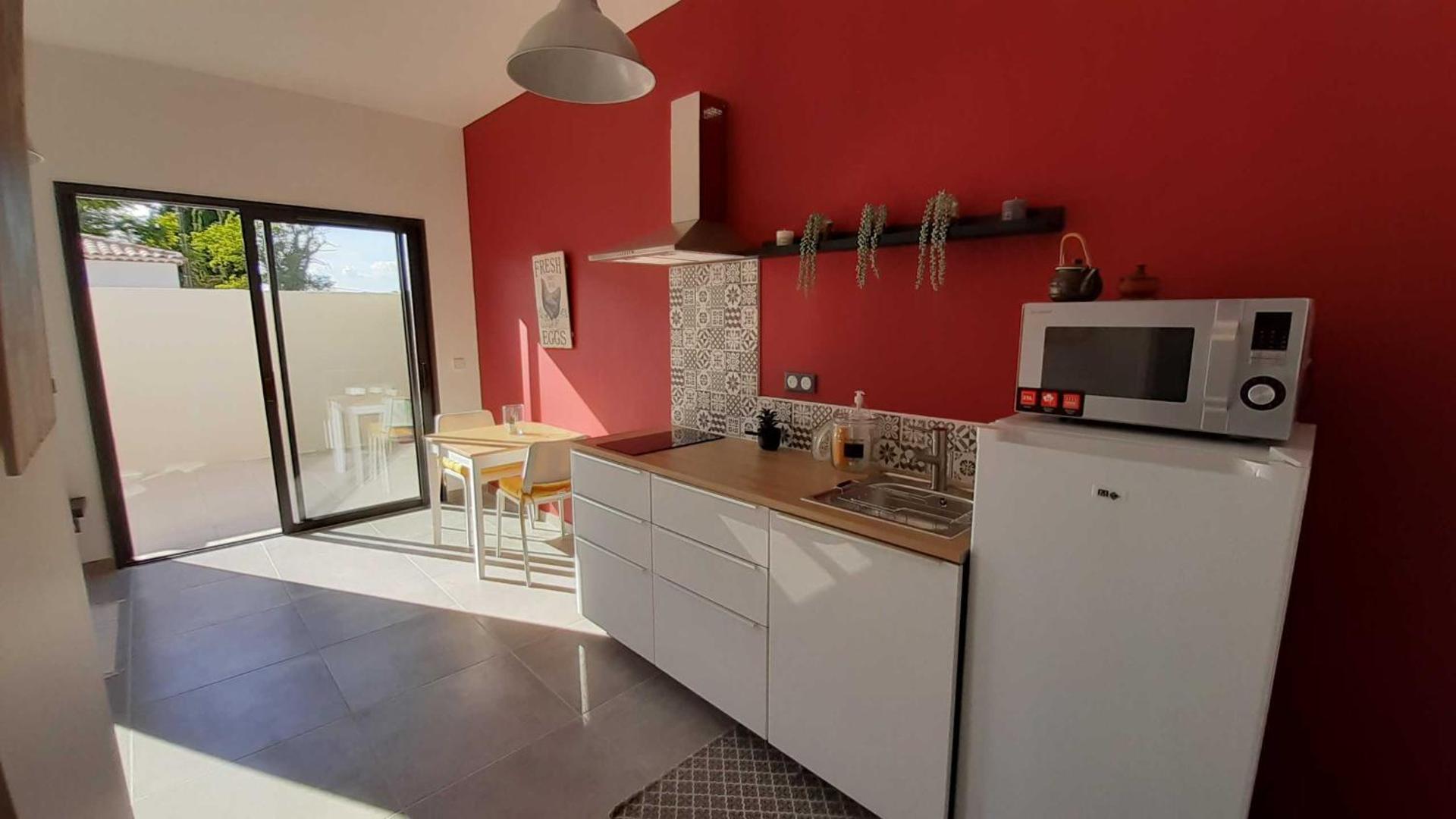 Kitchen or kitchenette