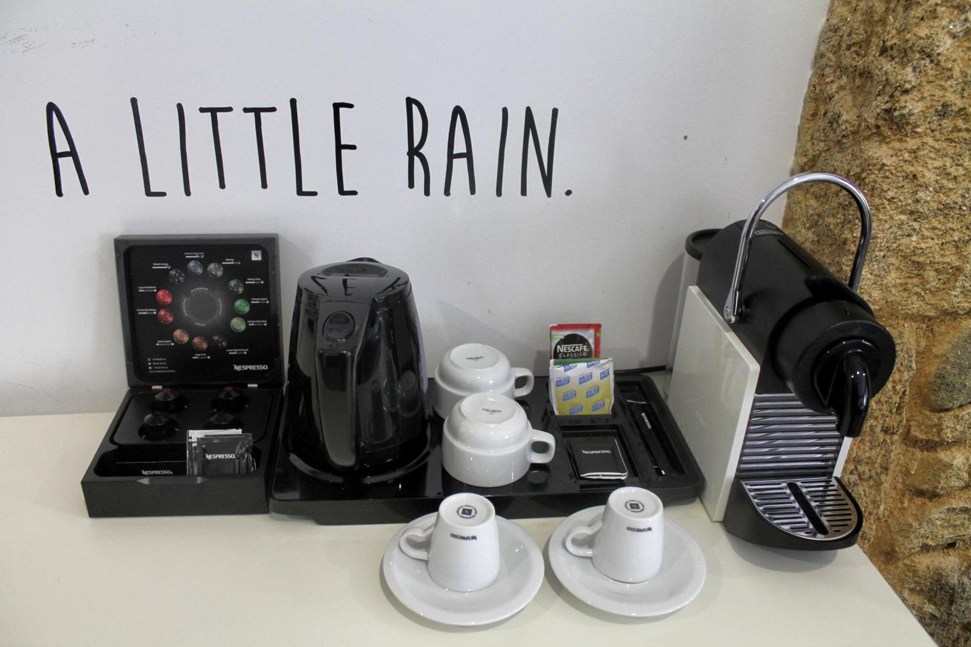 Coffee/tea facilities