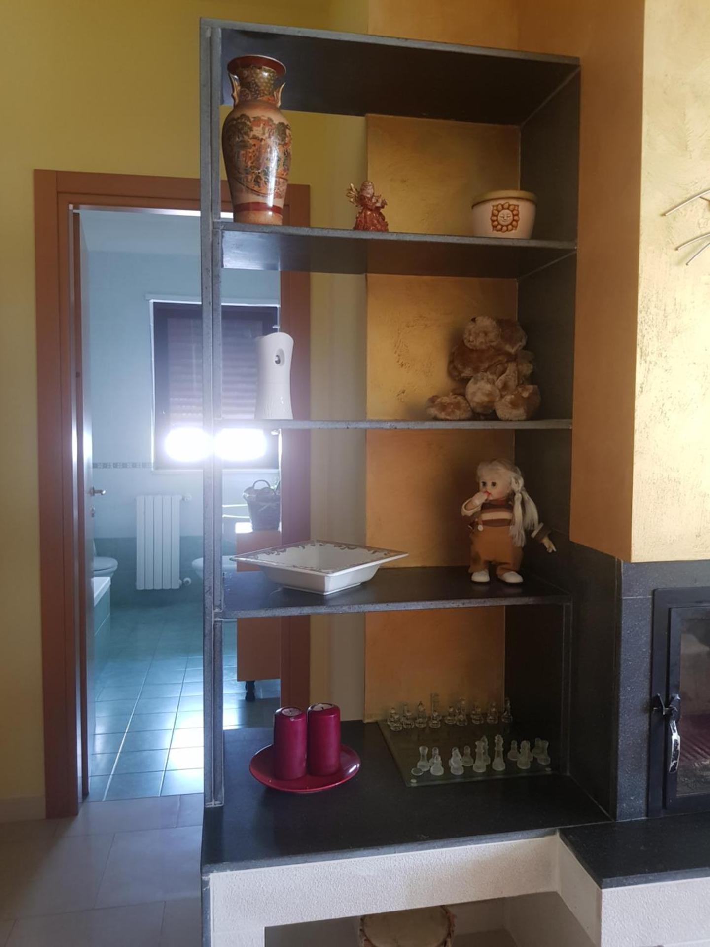 Twin Room with Shared Toilet