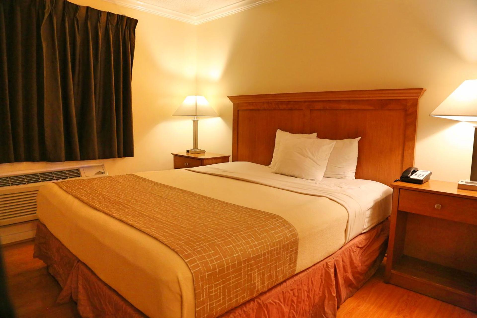 Travelodge by Wyndham Pasadena Central