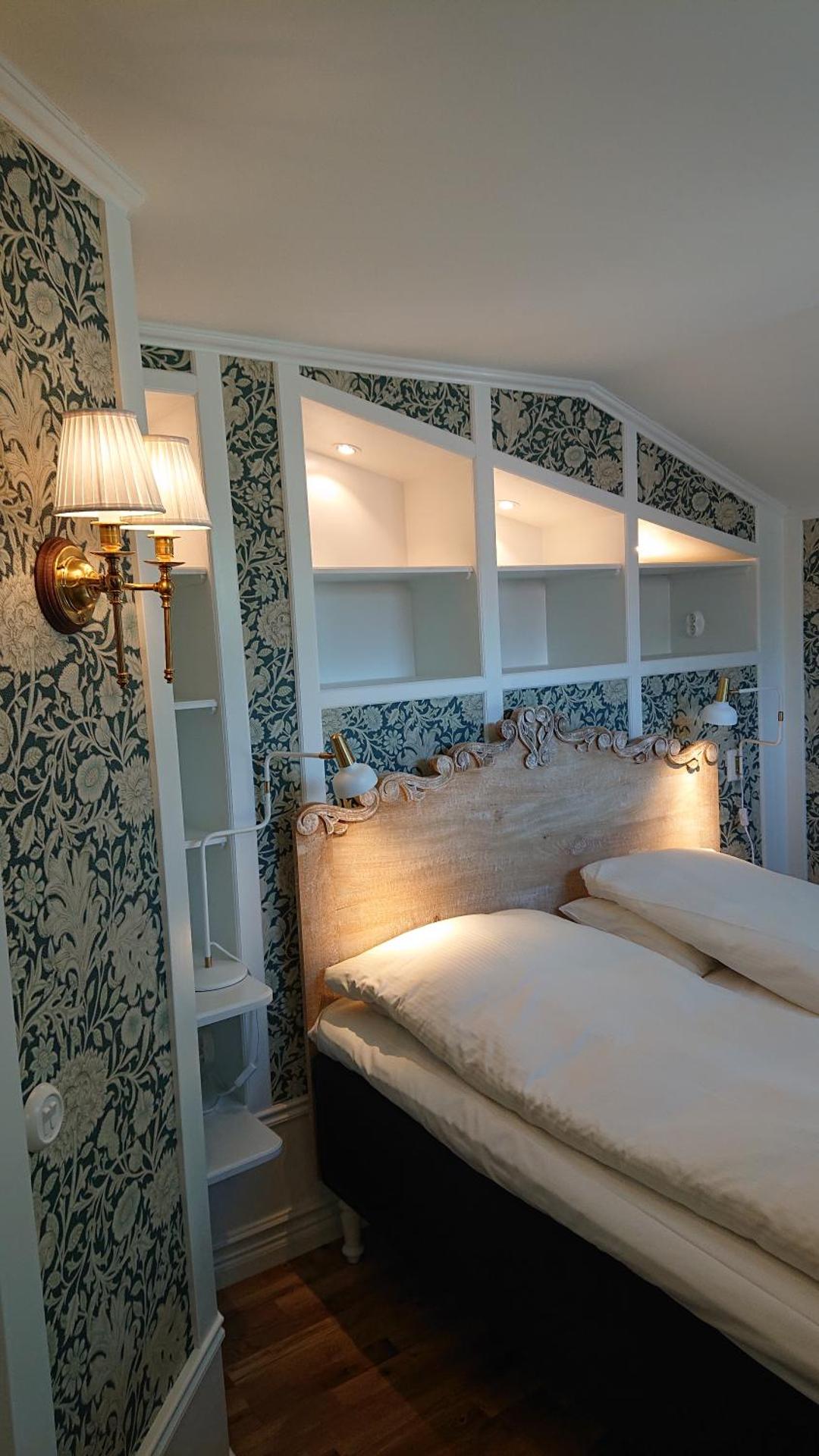 Garvaregården Hotel , B&B och Café