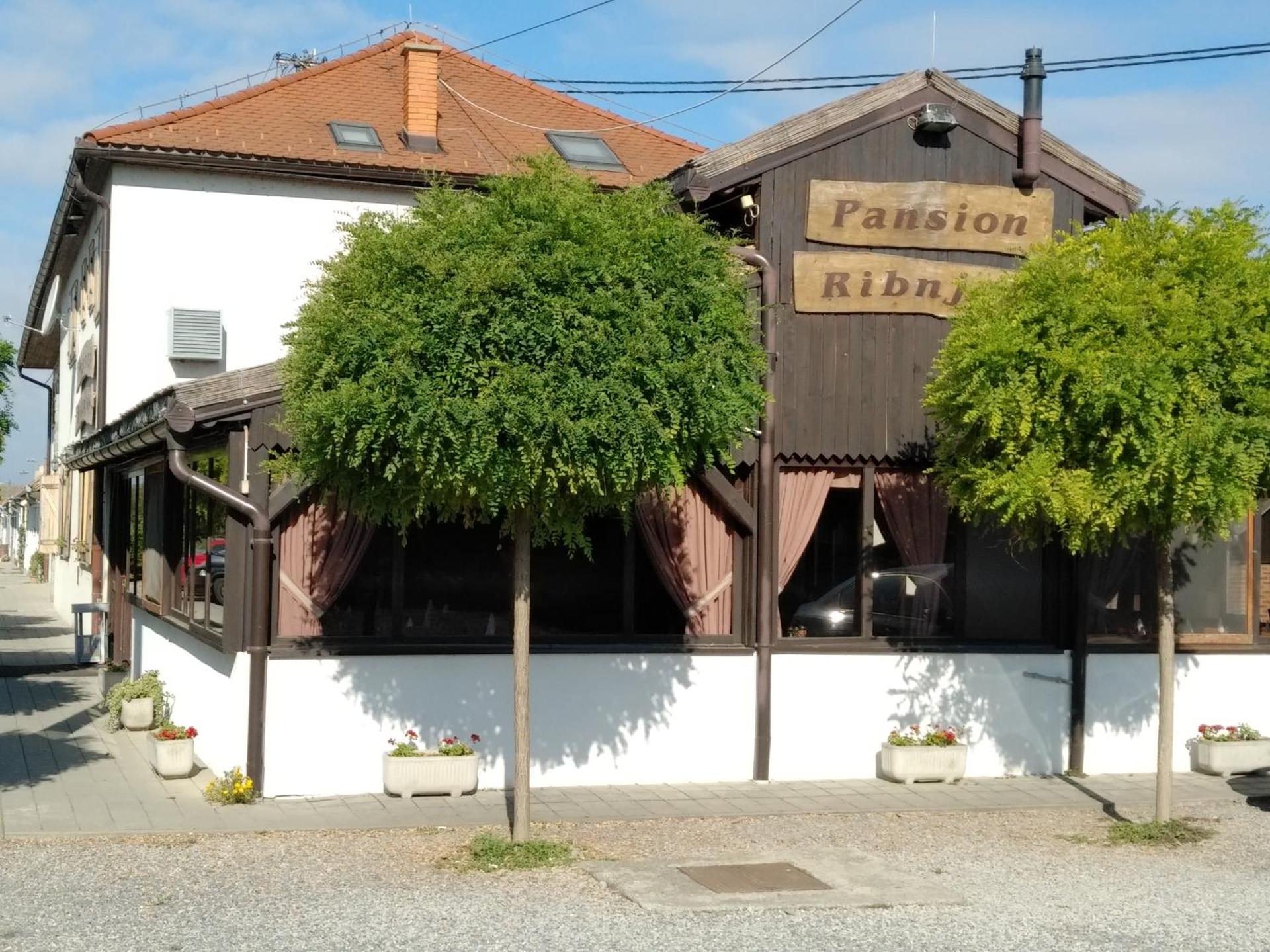 Pansion Ribnjak
