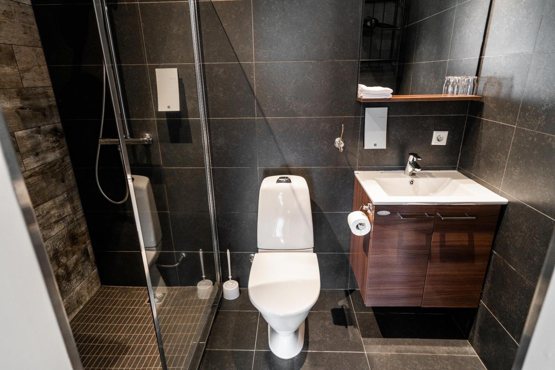 Frost and Fire Hotel