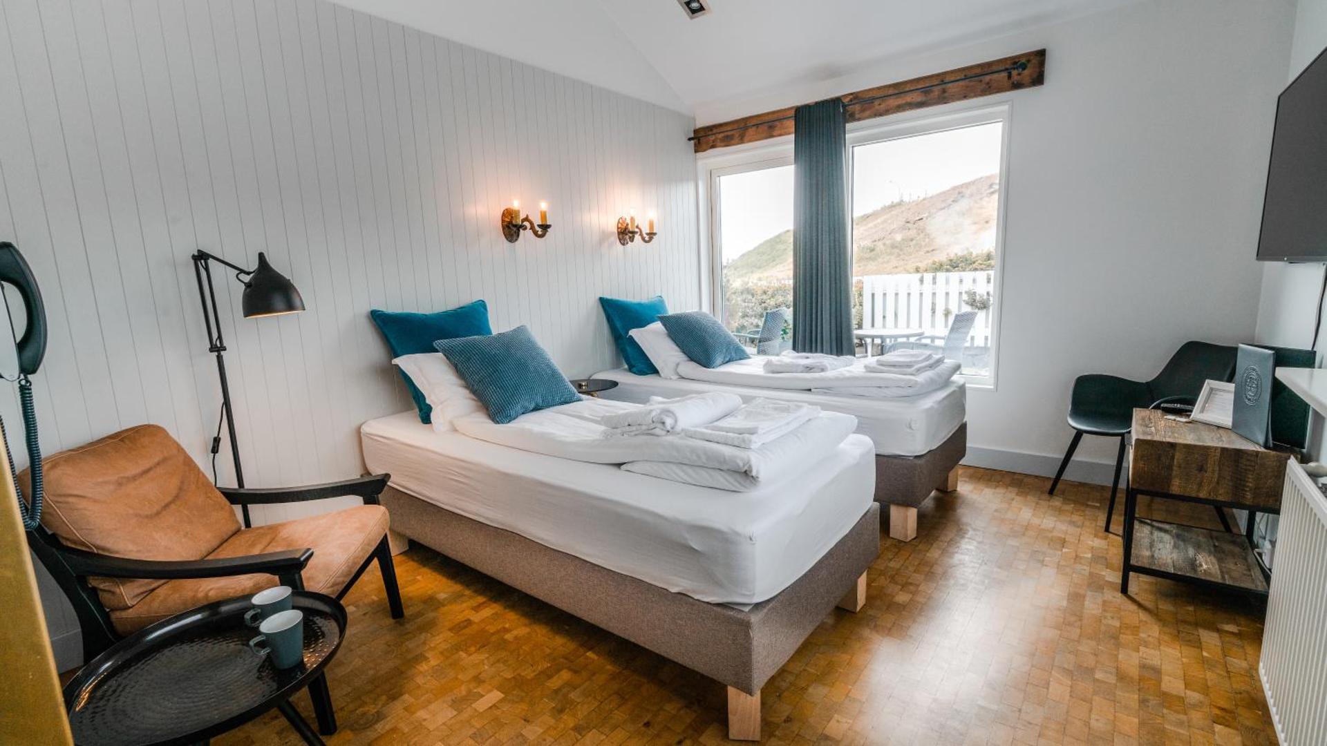 Frost and Fire Hotel