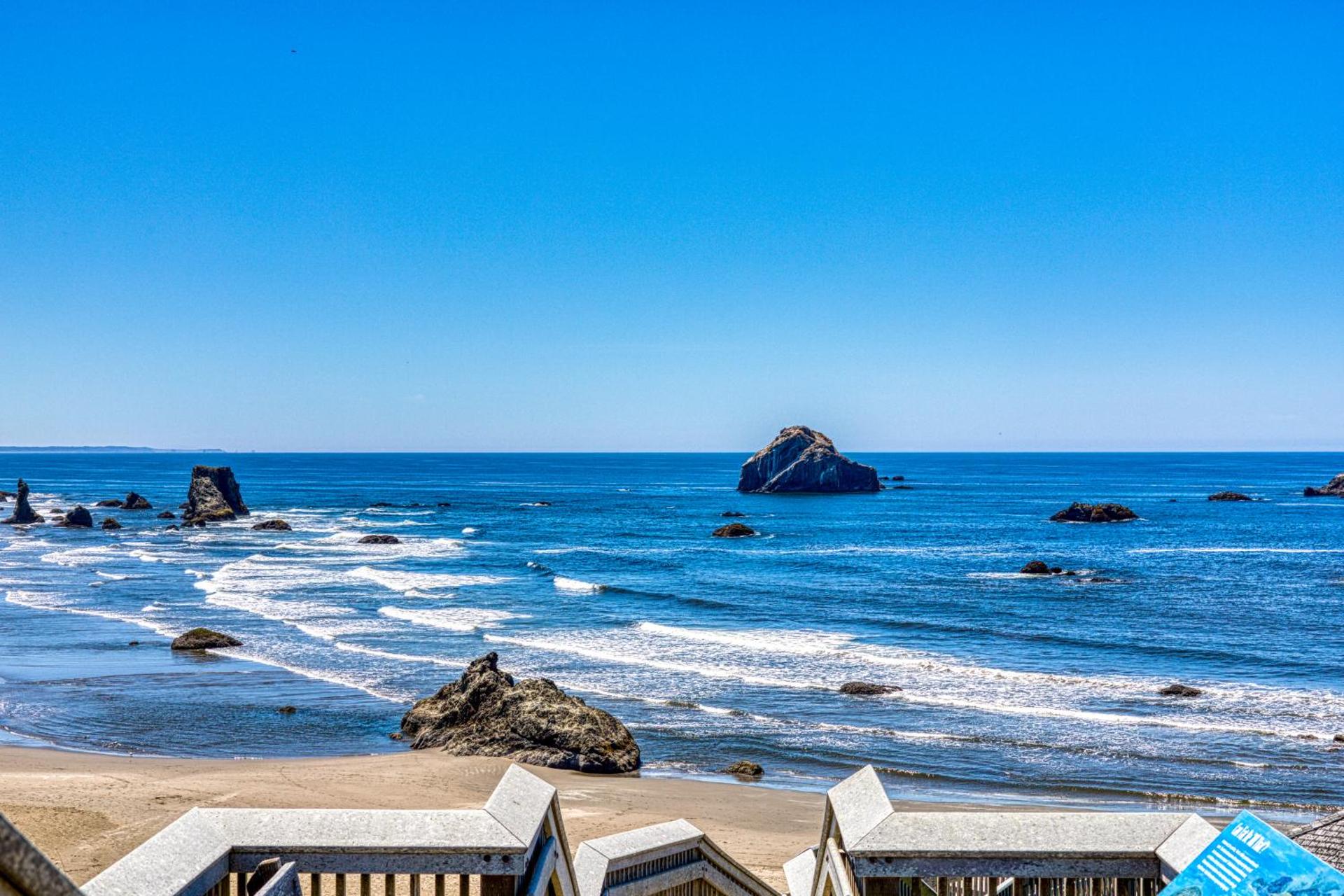 Tidal Links - 4 Bed 3 Bath Vacation home in Bandon Dunes