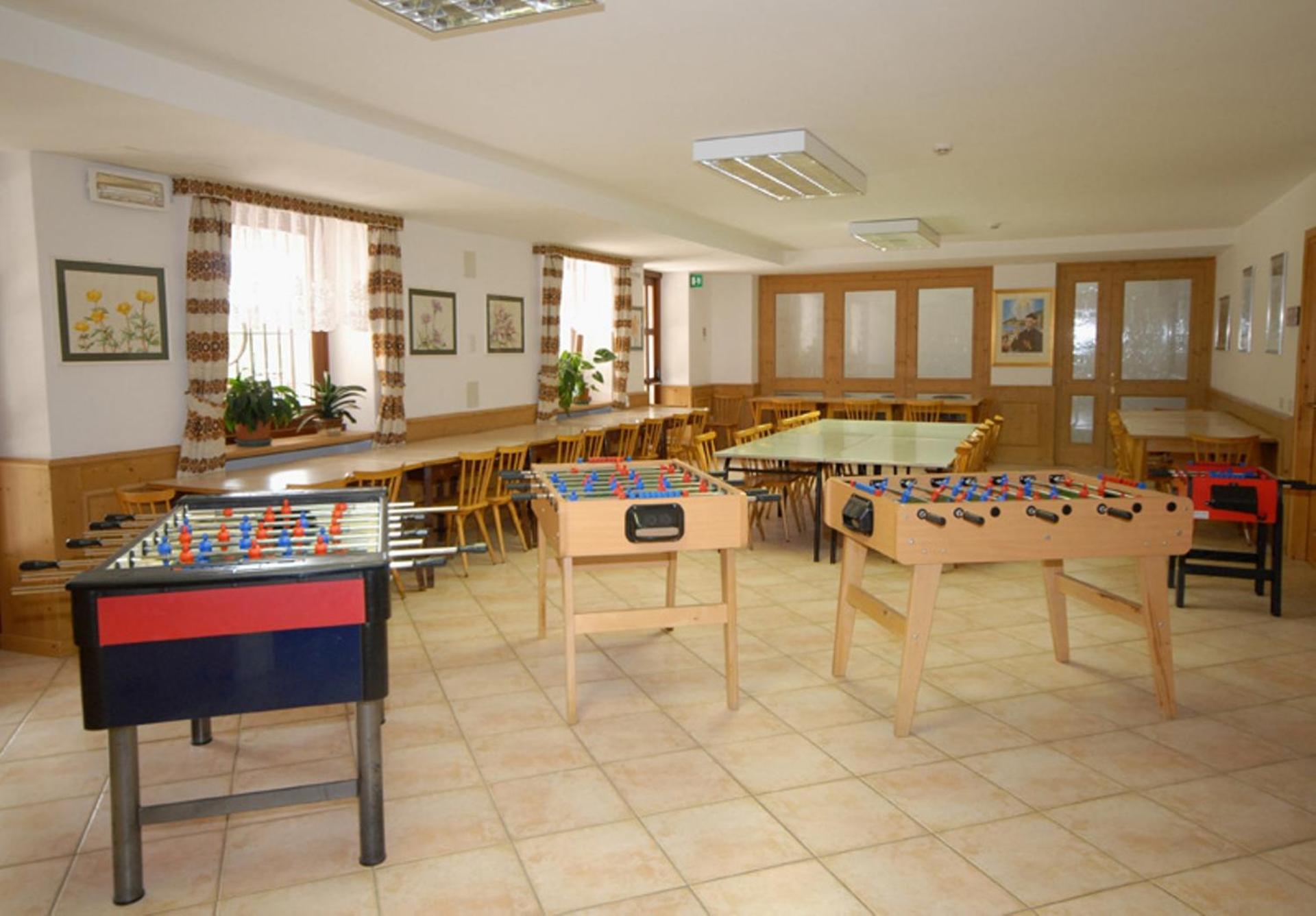 Communal lounge/ TV room