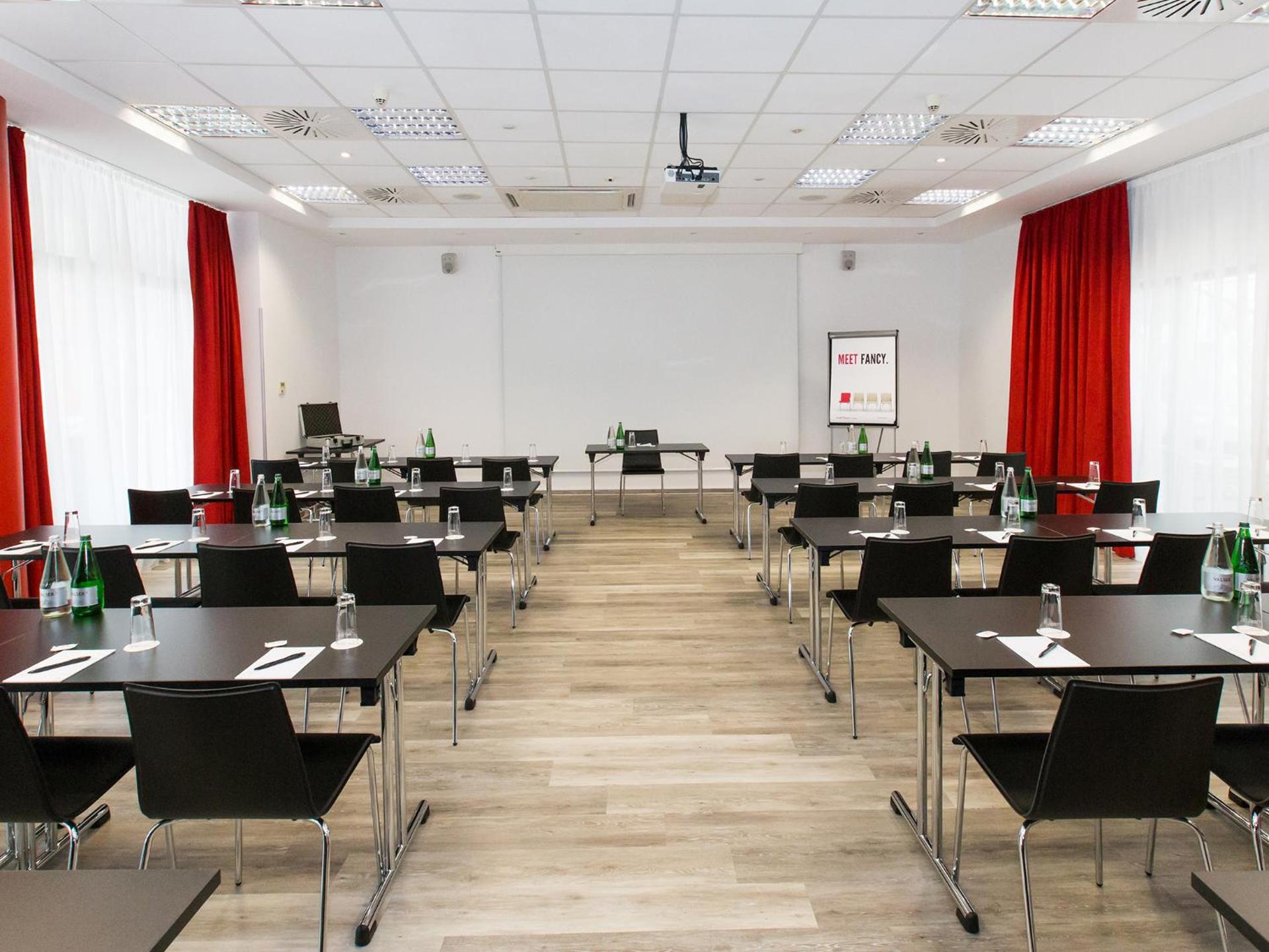 Meeting/conference room