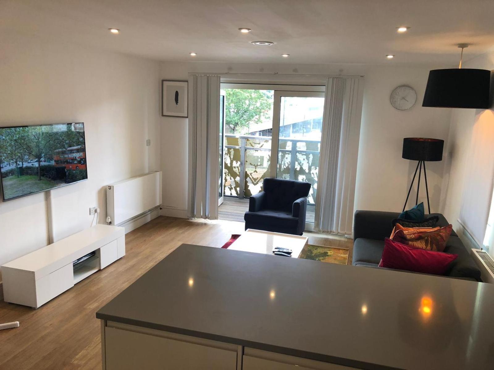 PRESTIGE 2 BED BALCONY APARTMENT