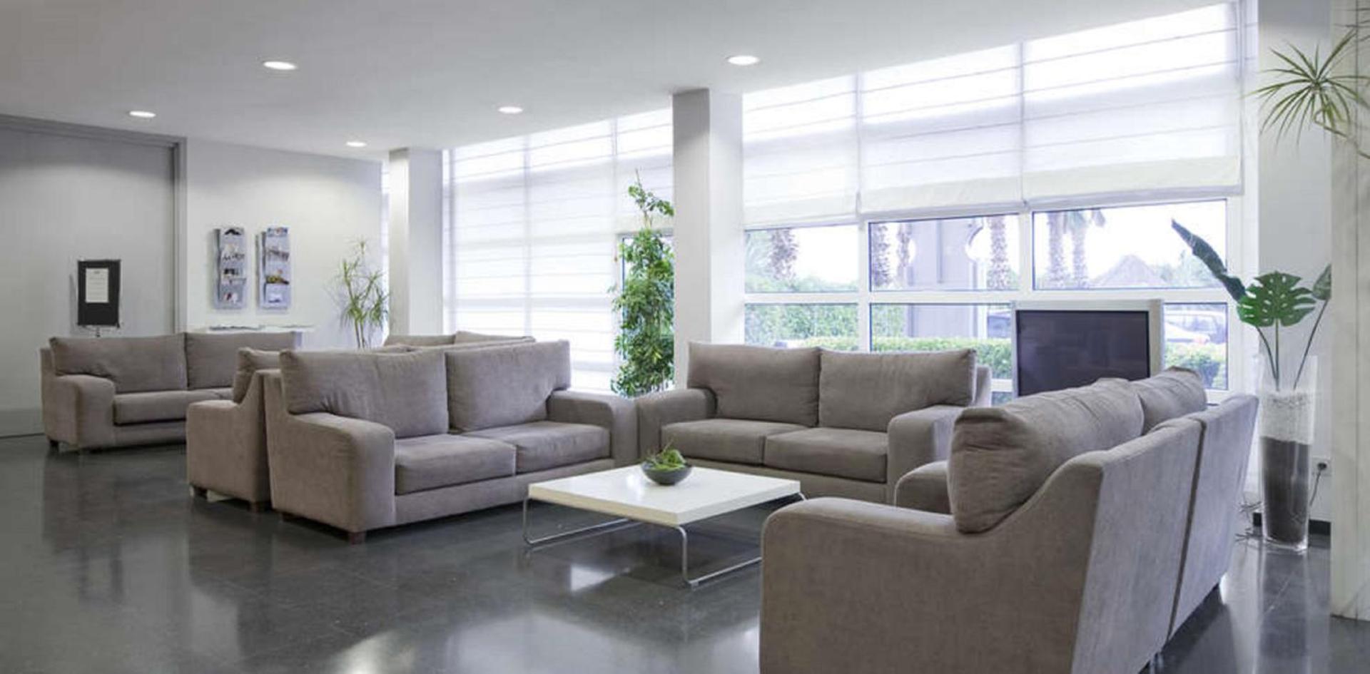 Communal lounge/ TV room