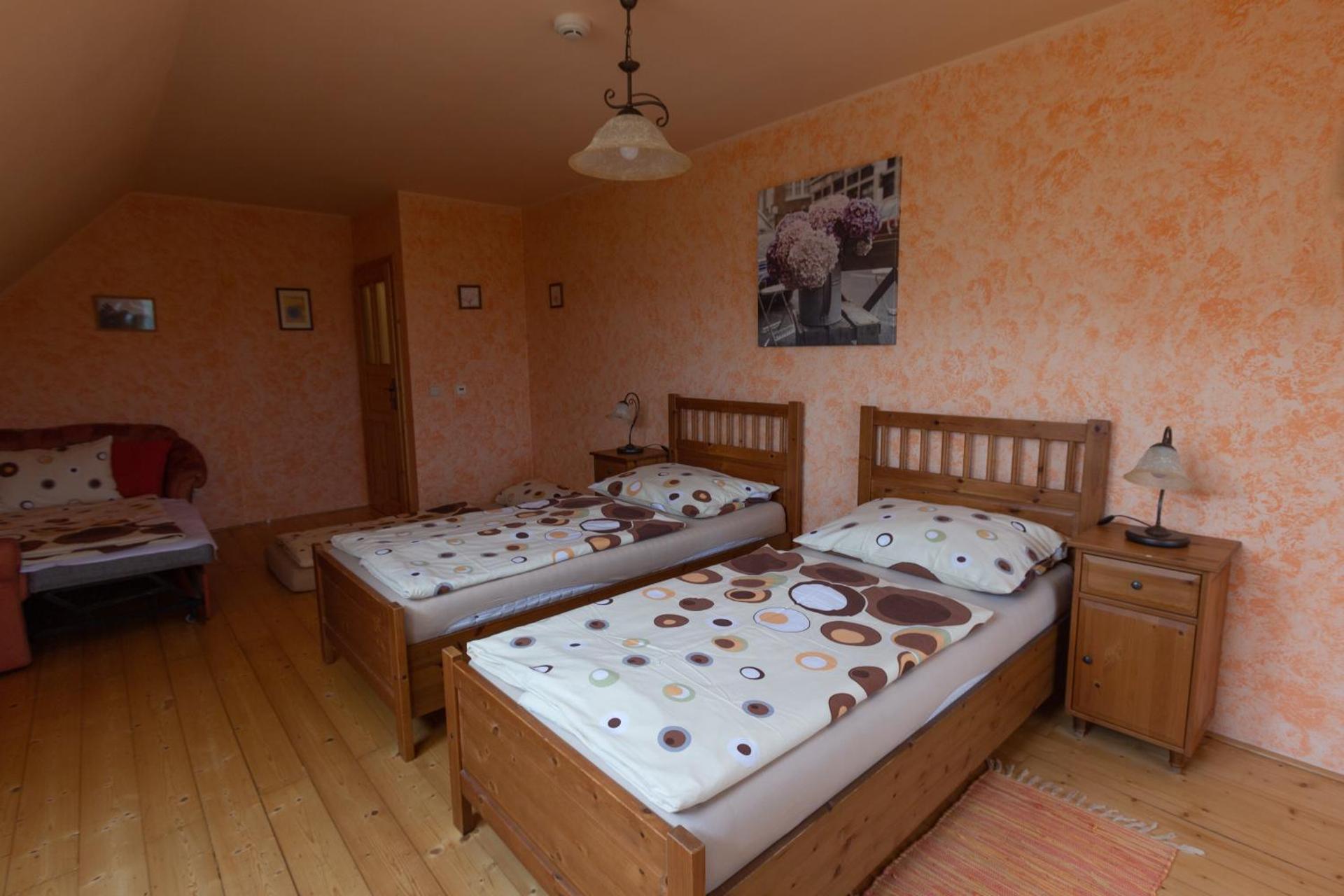 Deluxe Double Room (2 Adults + 1 Child)