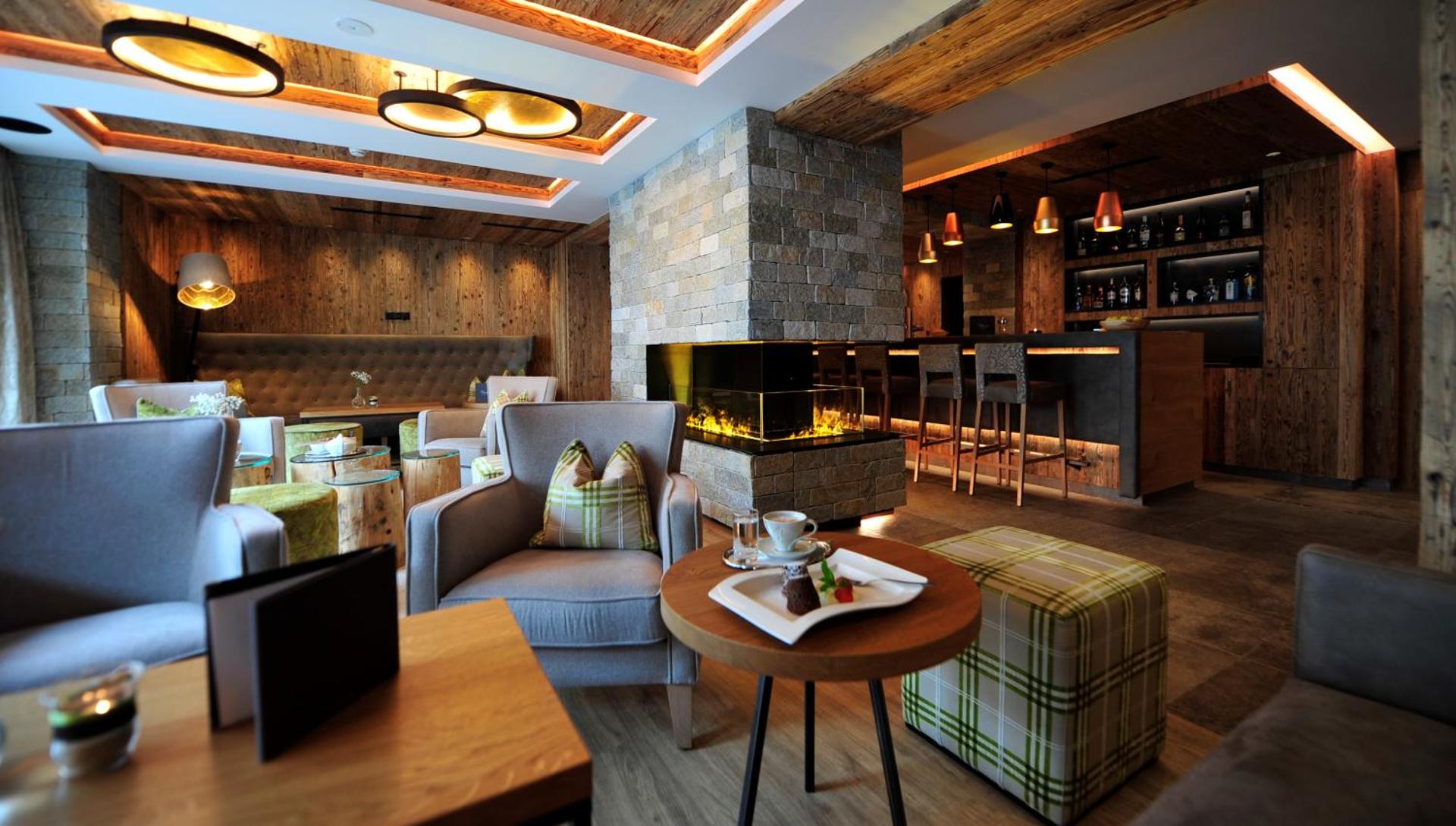 Lounge or bar