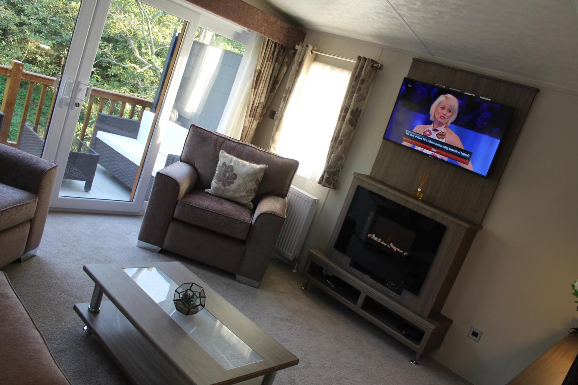 Communal lounge/ TV room