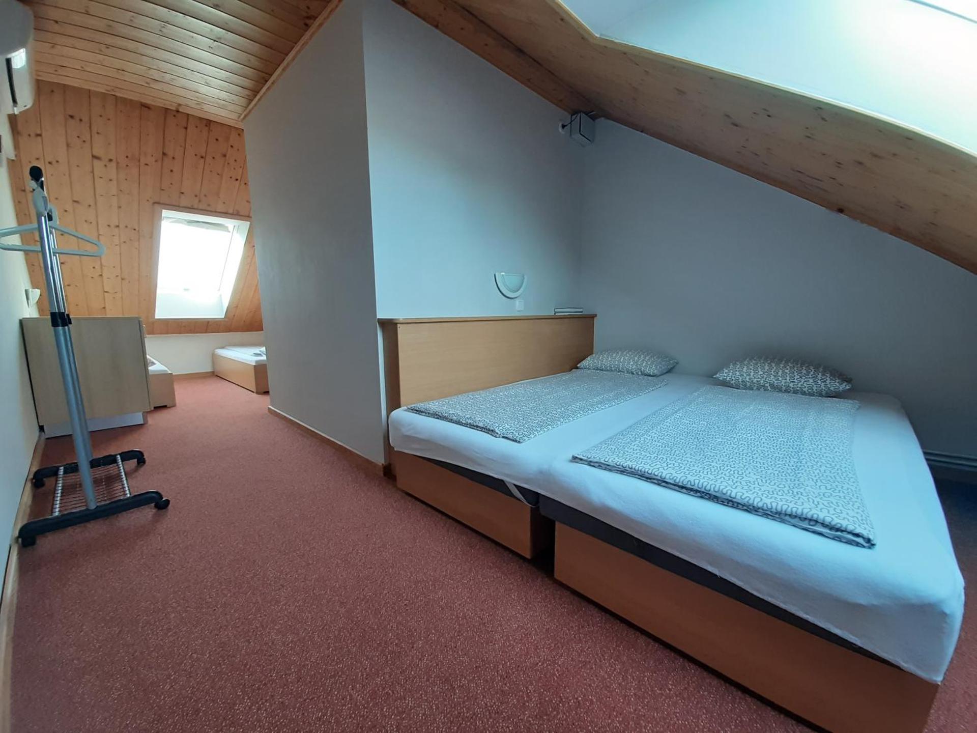 Família Apartmanház