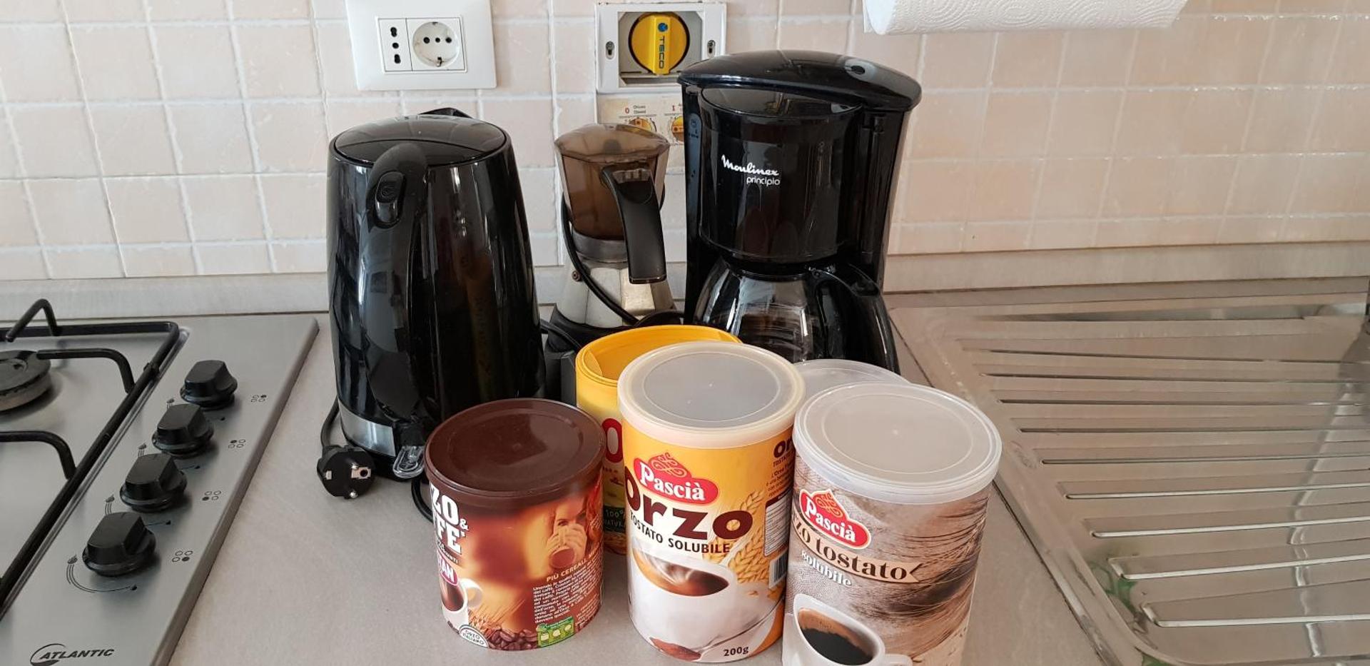 Coffee/tea facilities