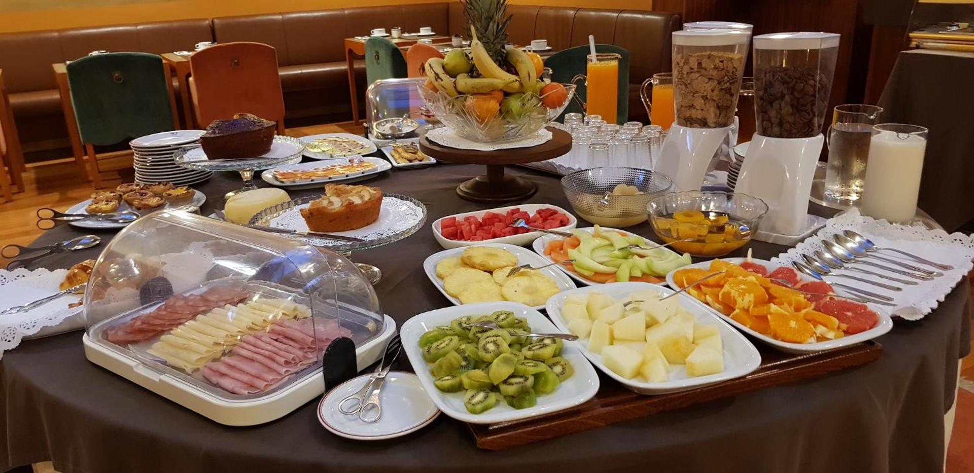 Buffet breakfast