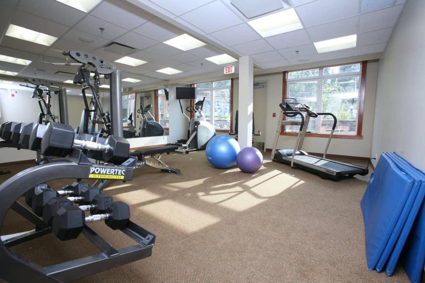 Luxurious & Spacious Mountain Retreat