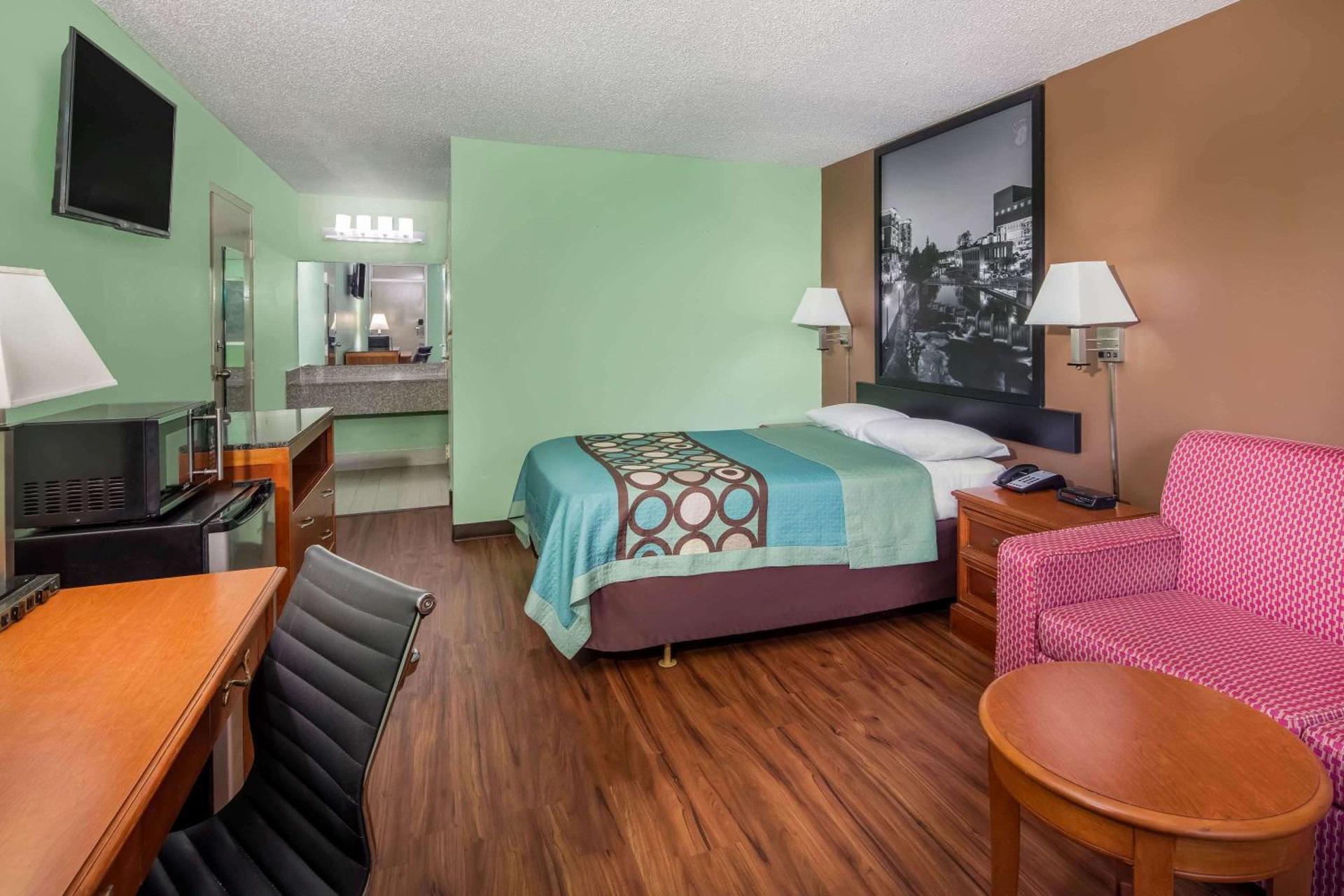 Photo of the whole room