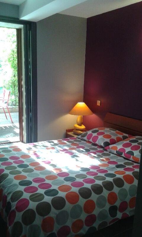 SETE maison de ville avec jardin clos