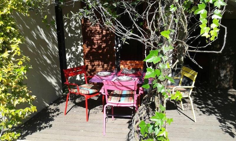 SETE maison de ville avec jardin clos